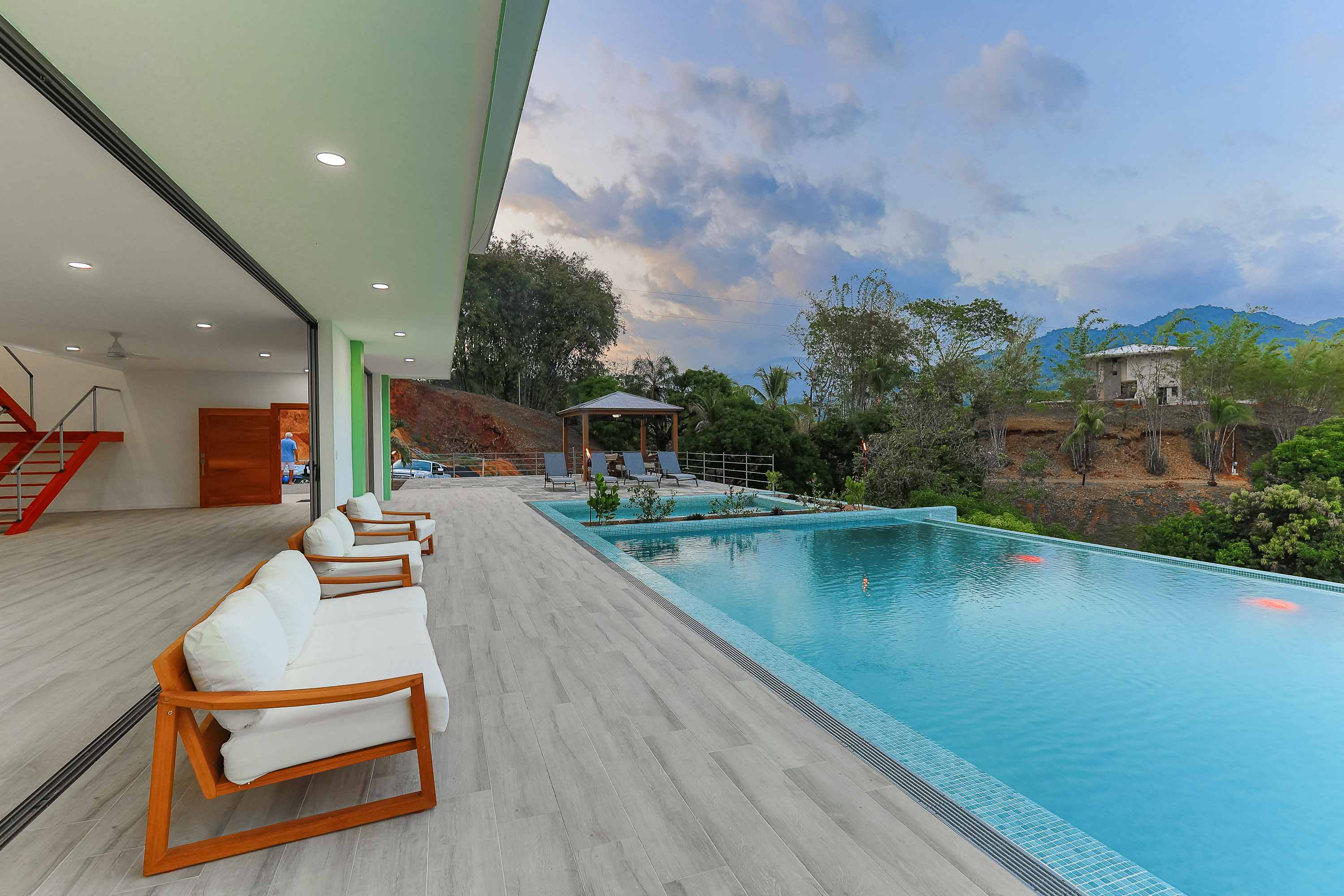 7 bed Single Family Homes For Sale in Quepos, Puntarenas - thumb 14