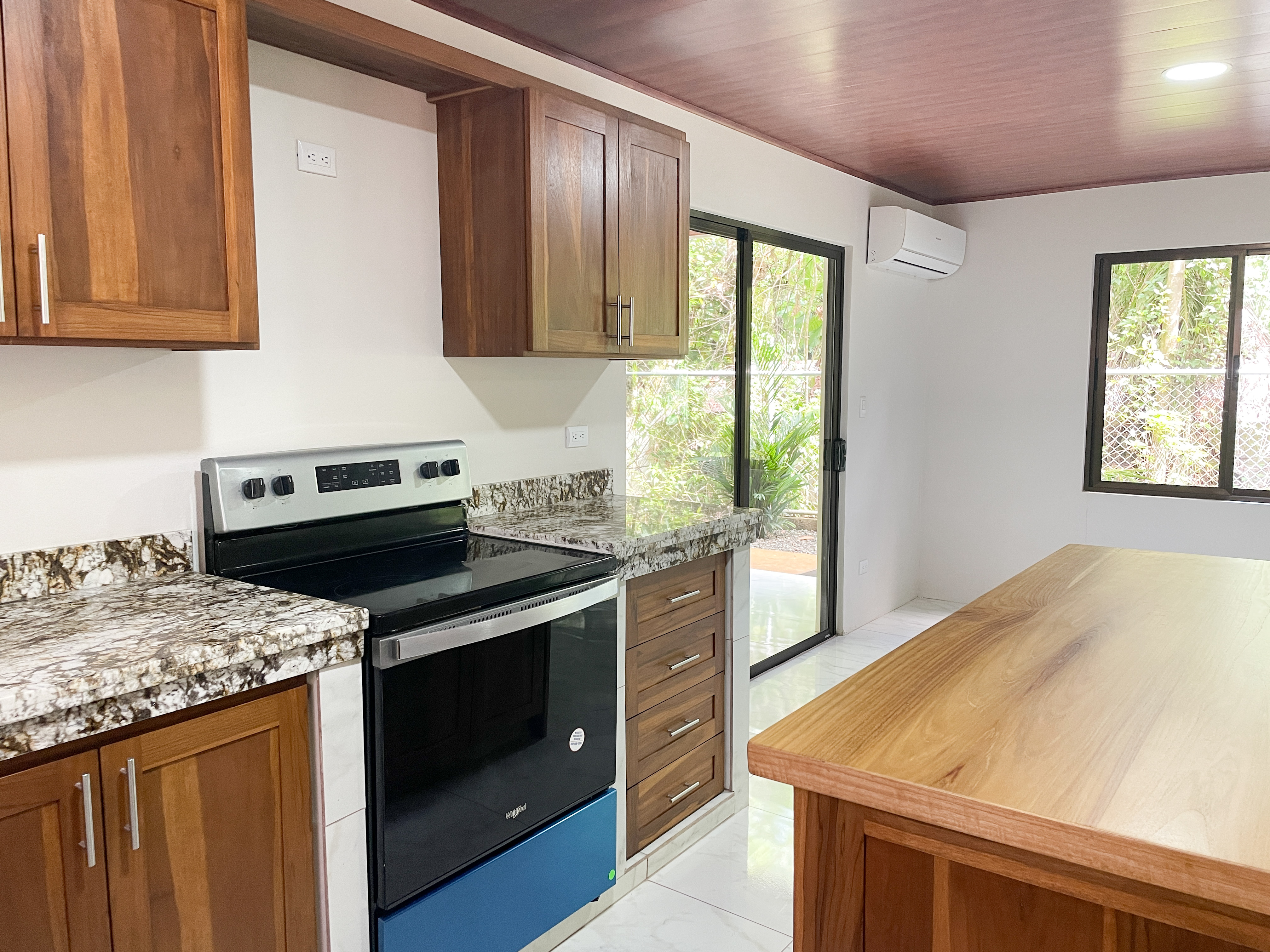 4 bed Single Family Homes For Sale in Uvita, Puntarenas - thumb 8