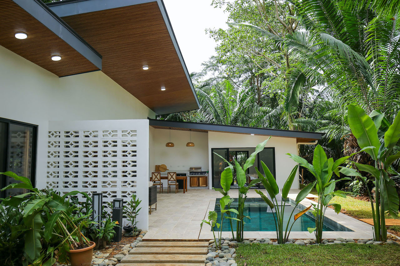 3 bed Single Family Homes For Sale in Uvita, Puntarenas - thumb 5