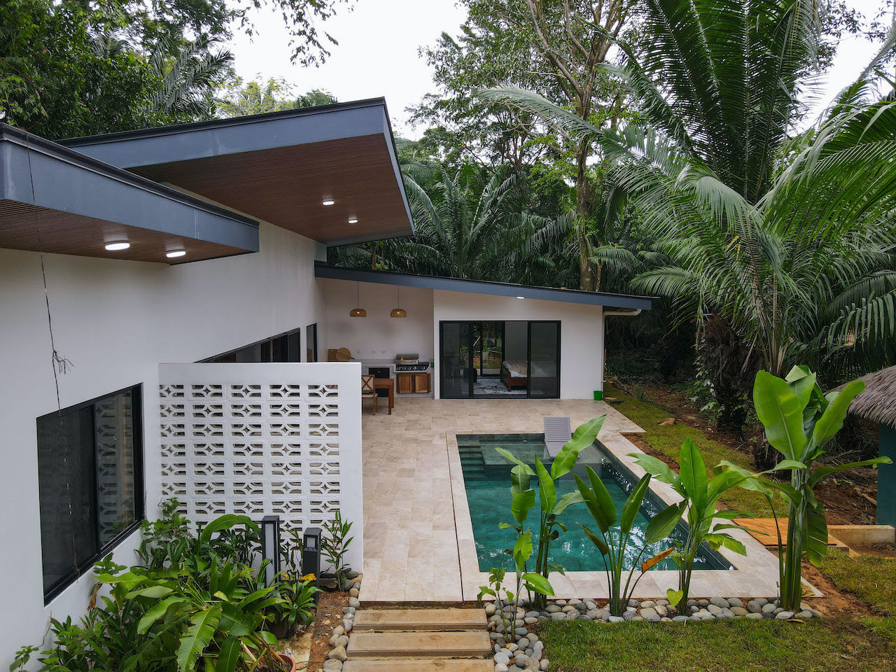 3 bed Single Family Homes For Sale in Uvita, Puntarenas - thumb 3