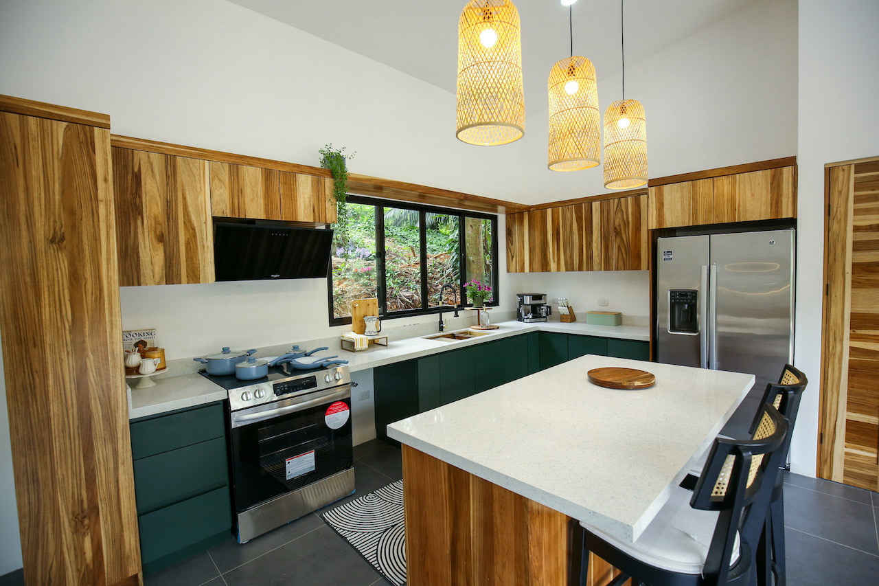 3 bed Single Family Homes For Sale in Uvita, Puntarenas - thumb 9