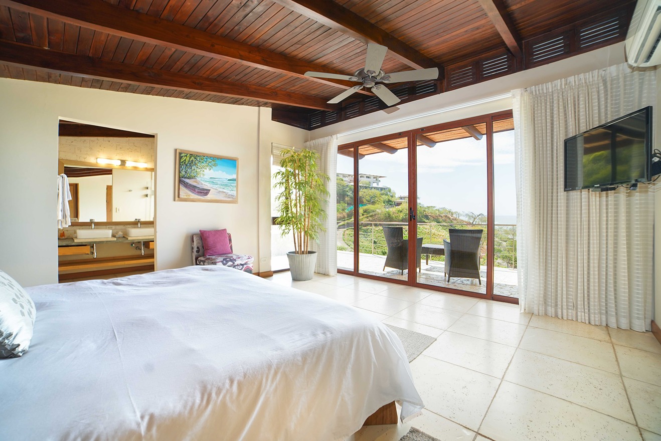 5 bed Single Family Homes For Sale in Tamarindo, Guanacaste - thumb 15