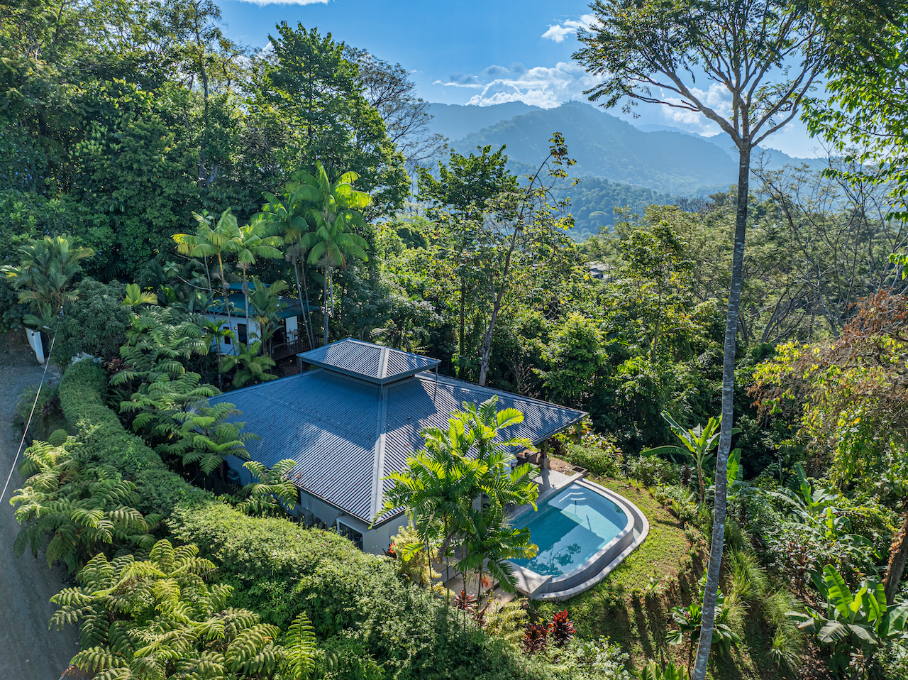 3 bed Single Family Homes For Sale in Uvita, Puntarenas - thumb 3