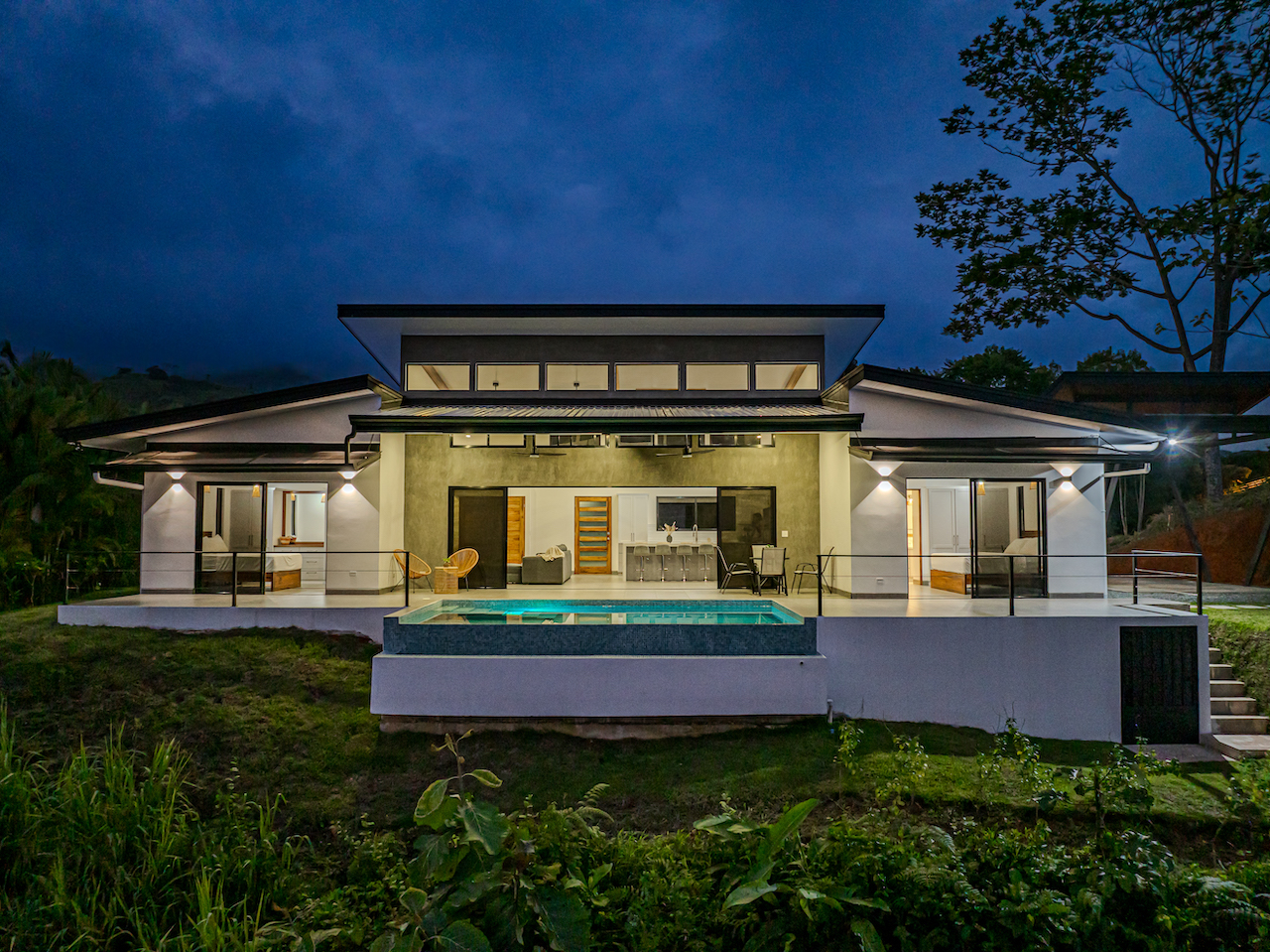 3 bed Single Family Homes For Sale in Ojochal, Puntarenas - thumb 1