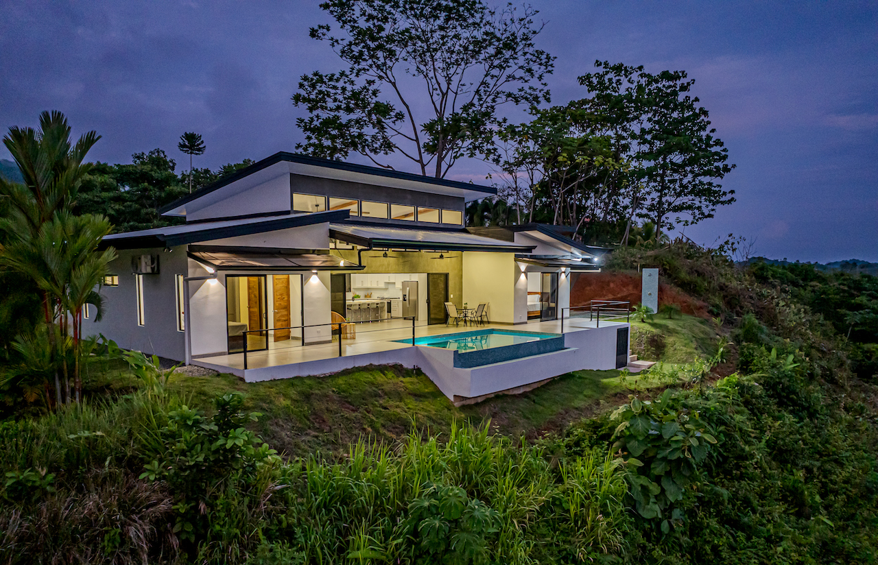 3 bed Single Family Homes For Sale in Ojochal, Puntarenas - thumb 6