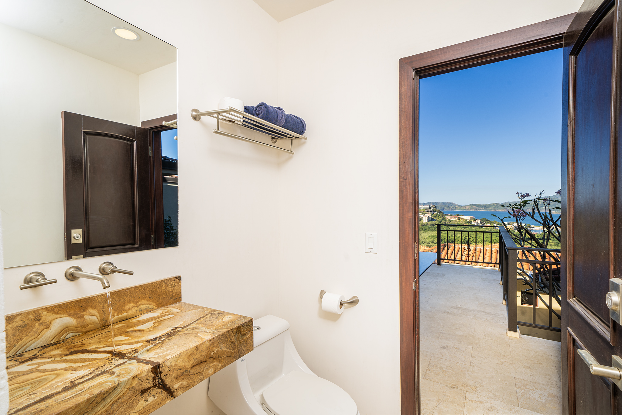 5 bed Single Family Homes For Sale in Playa Flamingo, Guanacaste - thumb 10