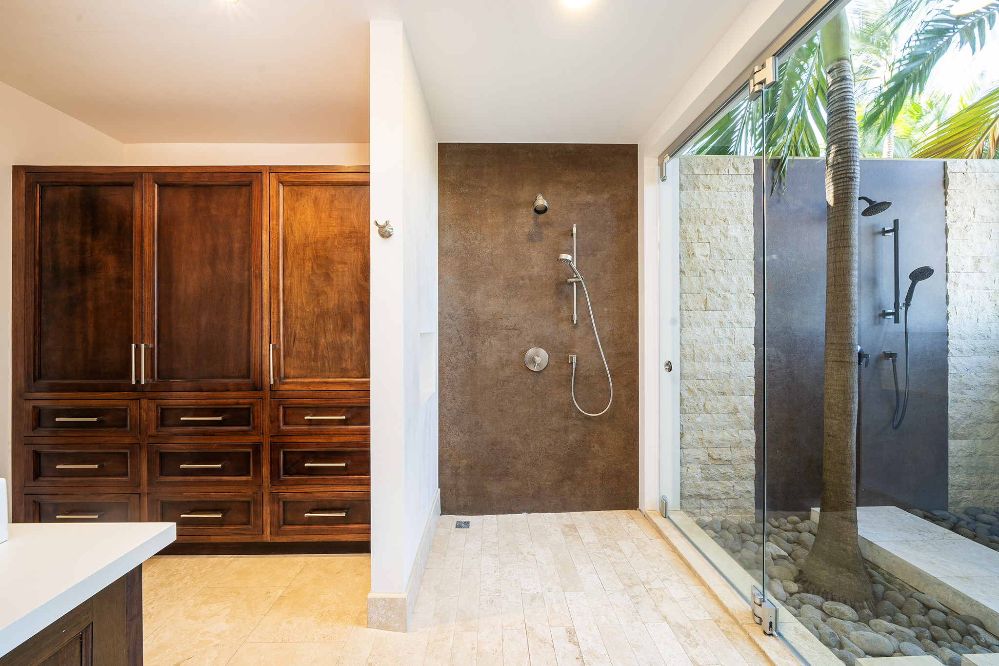 5 bed Single Family Homes For Sale in Playa Flamingo, Guanacaste - thumb 5