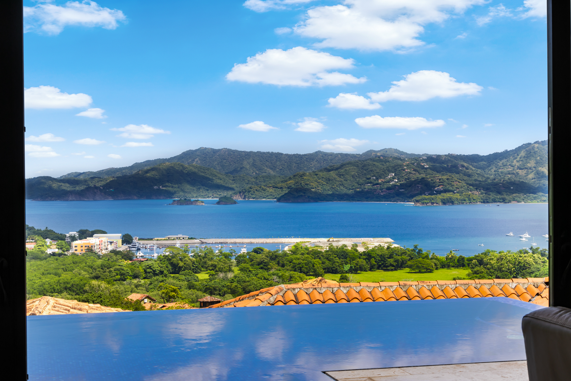 5 bed Single Family Homes For Sale in Playa Flamingo, Guanacaste - thumb 9