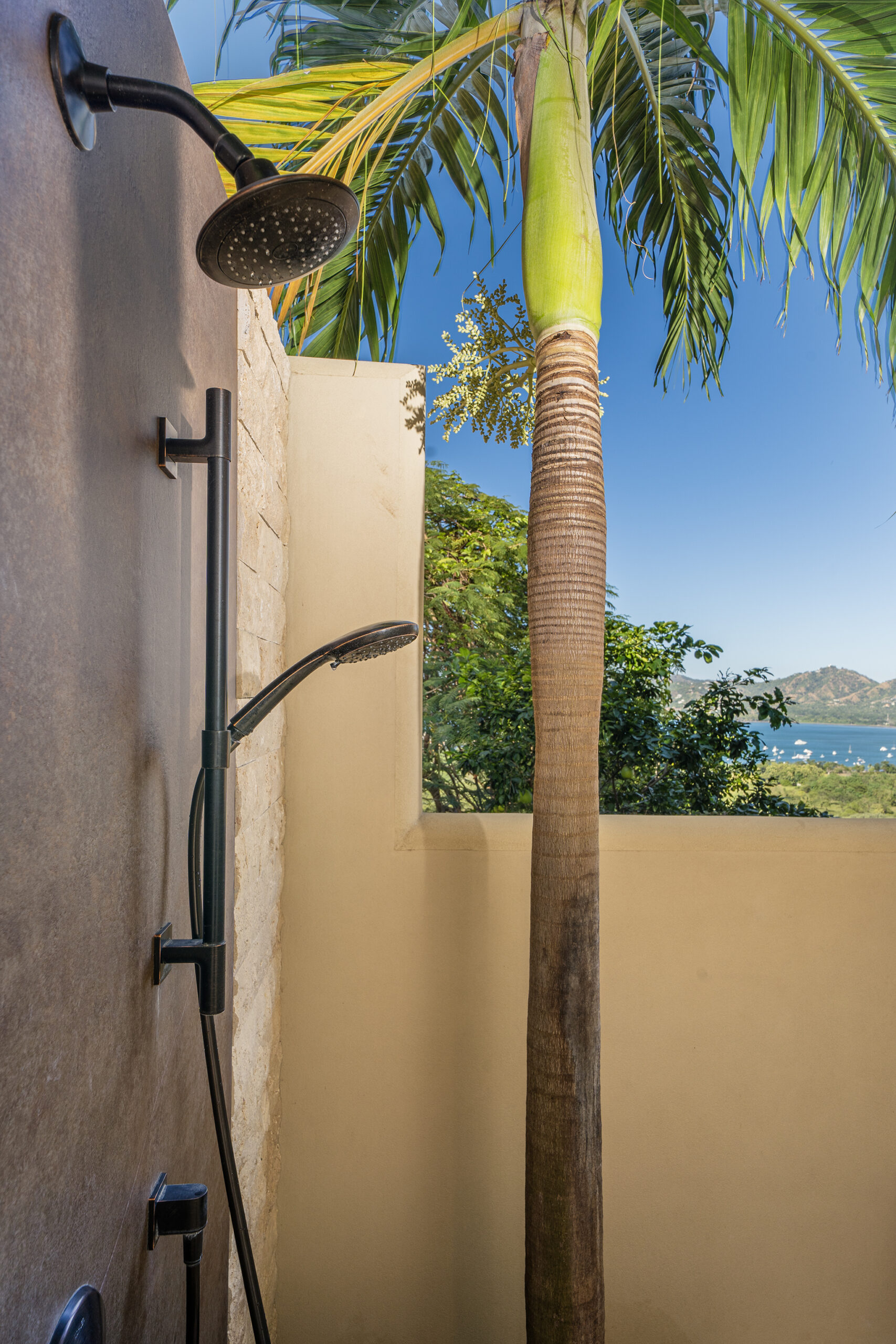 5 bed Single Family Homes For Sale in Playa Flamingo, Guanacaste - thumb 7