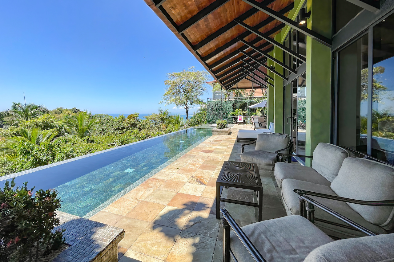 5 bed Single Family Homes For Sale in Manuel Antonio, Puntarenas - thumb 5