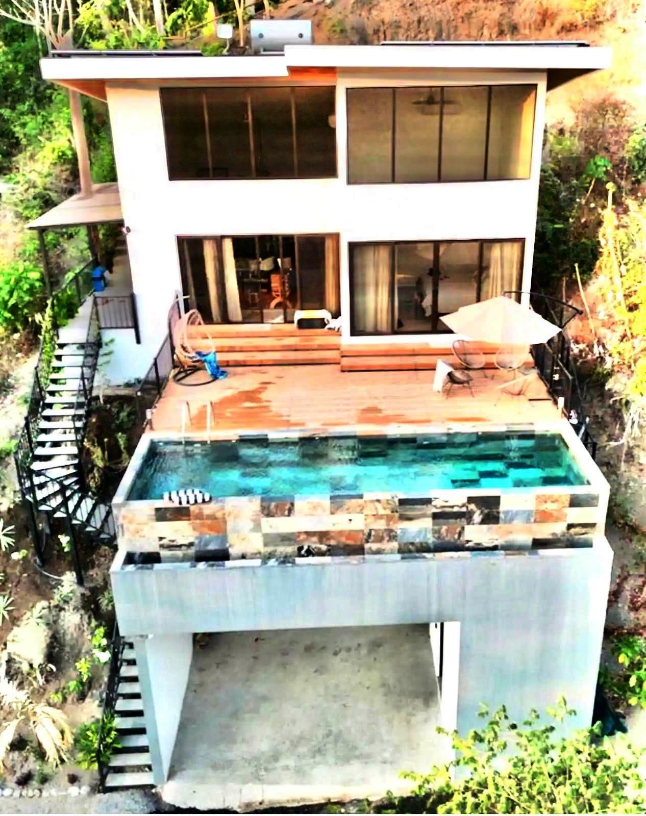 3 bed Single Family Homes For Sale in Paquera, Puntarenas - thumb 1