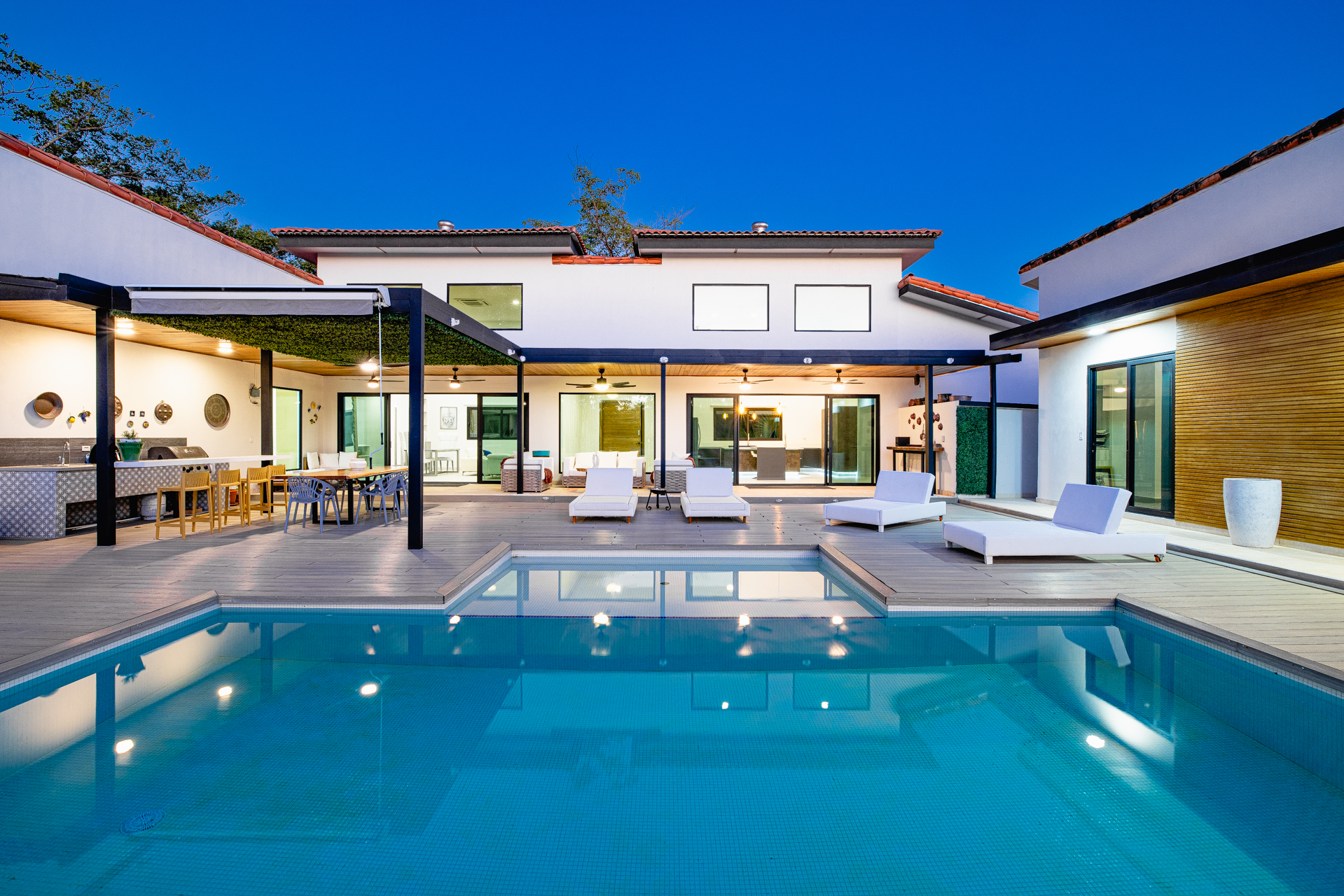 6 bed Single Family Homes For Sale in Avellanas, Guanacaste - thumb 10