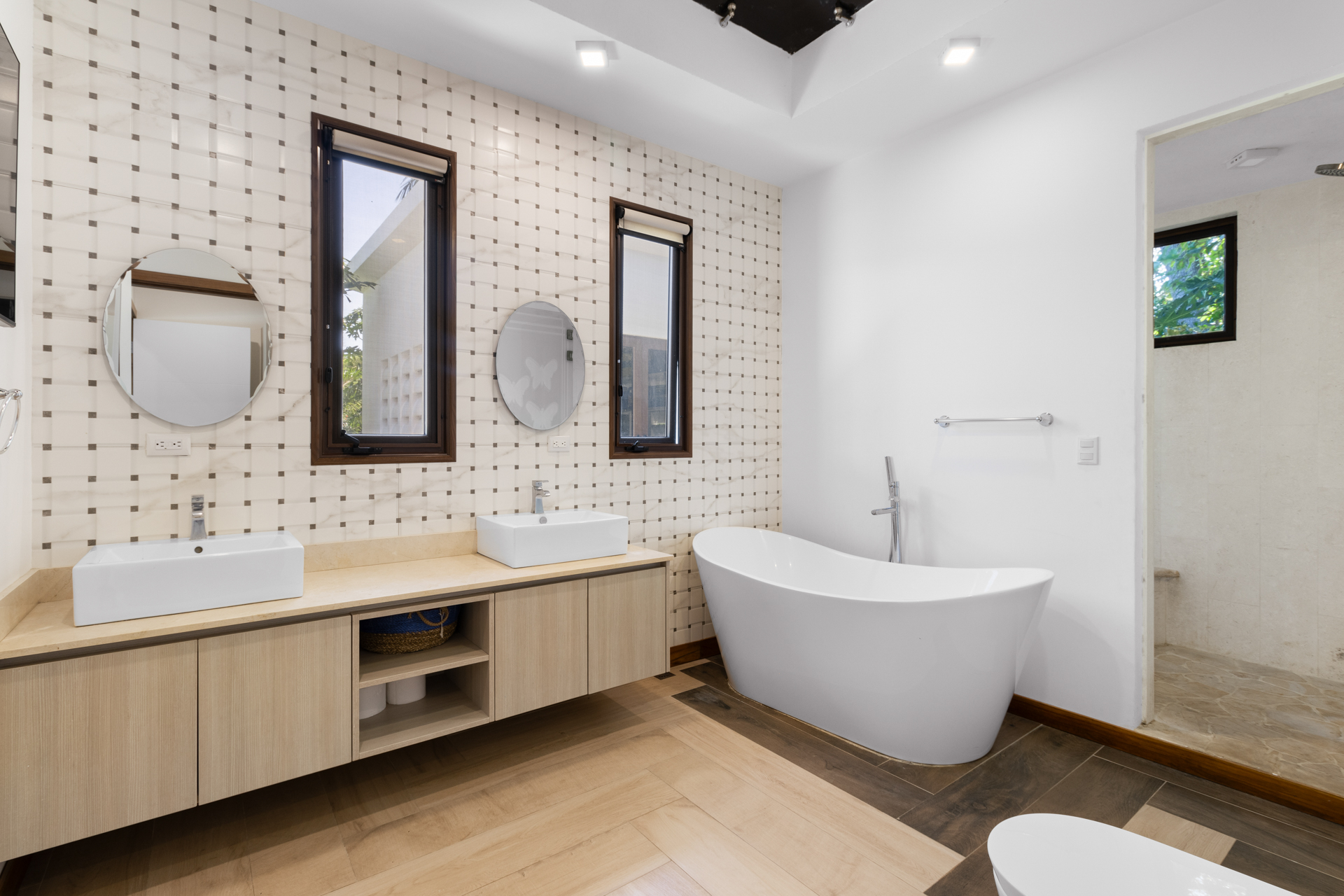 4 bed Single Family Homes For Sale in Playa Conchal, Guanacaste - thumb 17