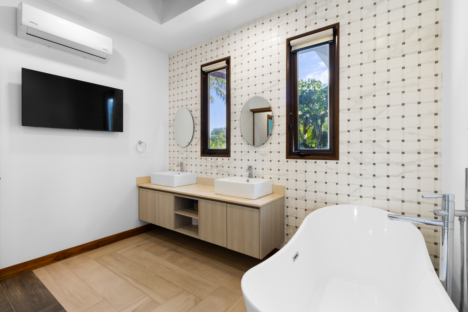 4 bed Single Family Homes For Sale in Playa Conchal, Guanacaste - thumb 18