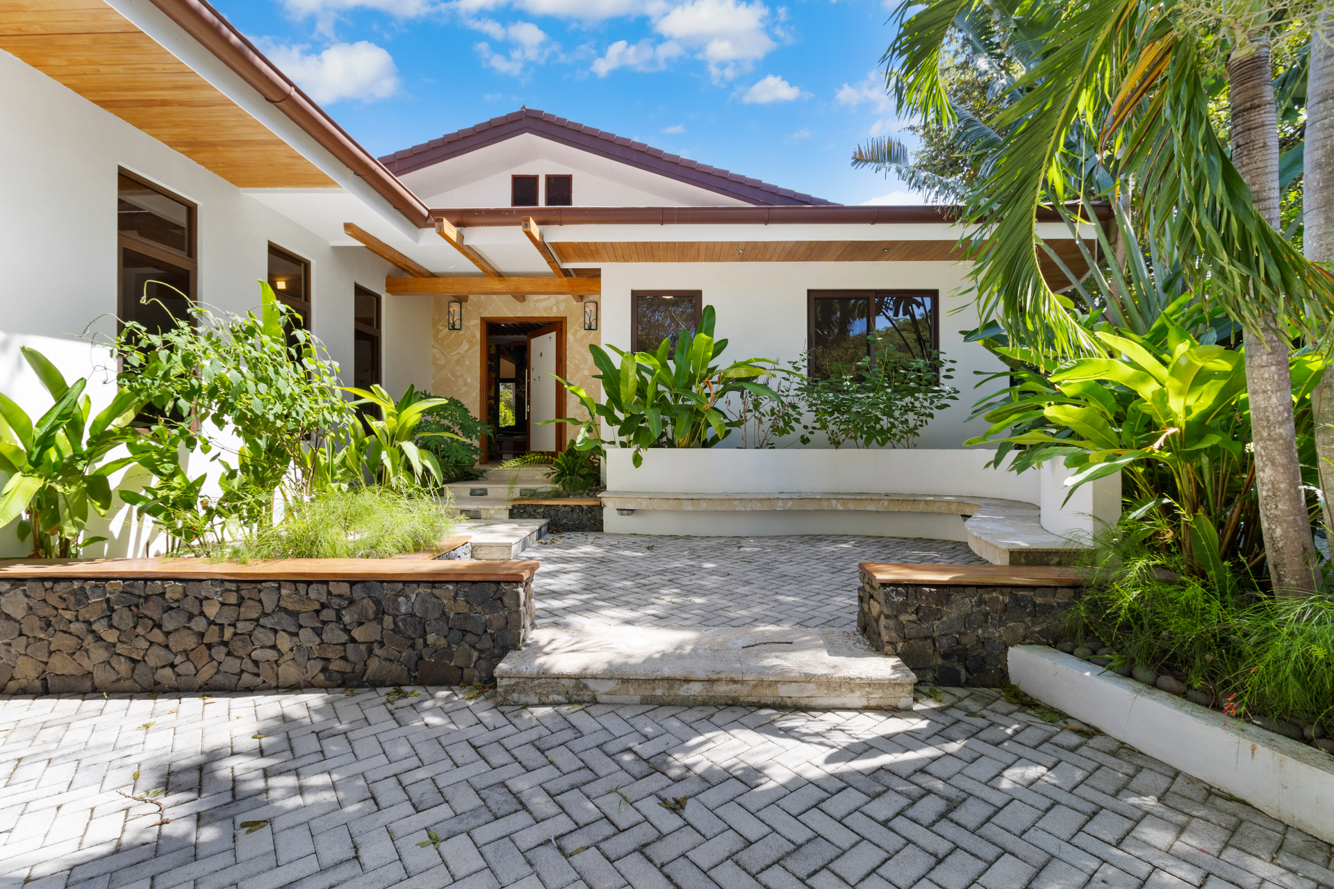 4 bed Single Family Homes For Sale in Playa Conchal, Guanacaste - thumb 12