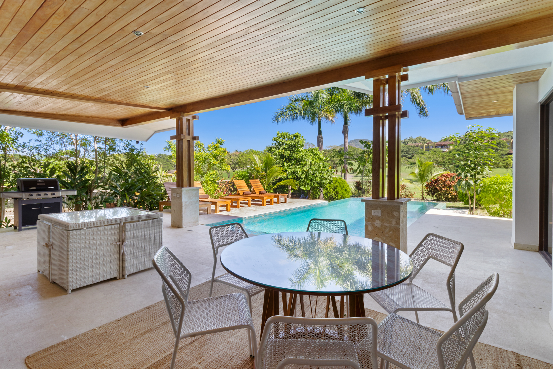 4 bed Single Family Homes For Sale in Playa Conchal, Guanacaste - thumb 7