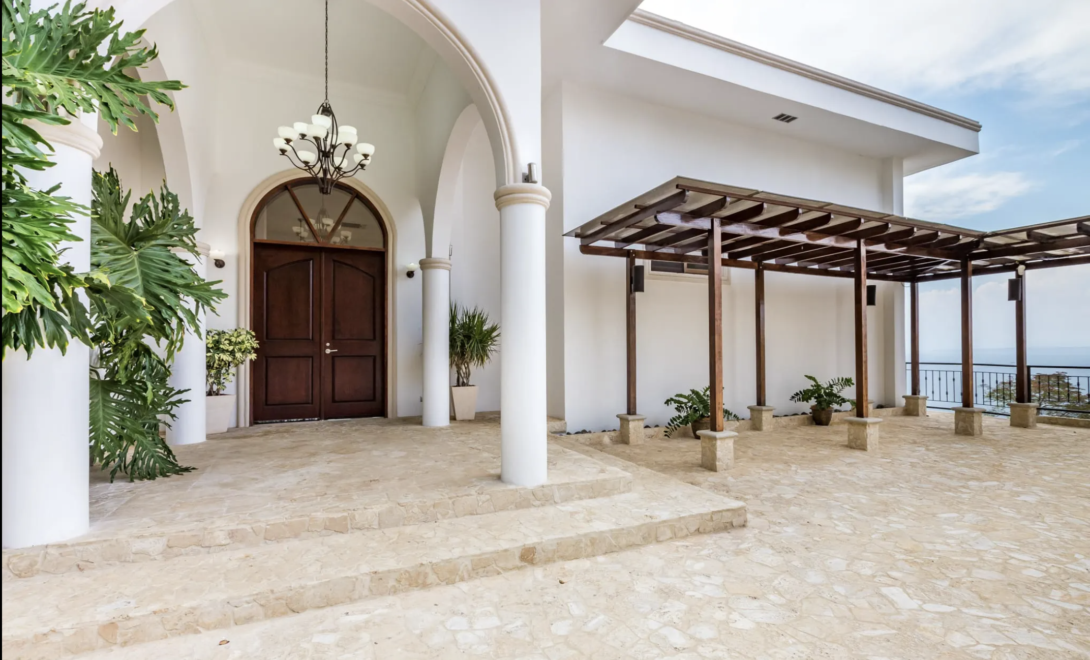 7 bed Single Family Homes For Sale in Jaco, Puntarenas - thumb 5