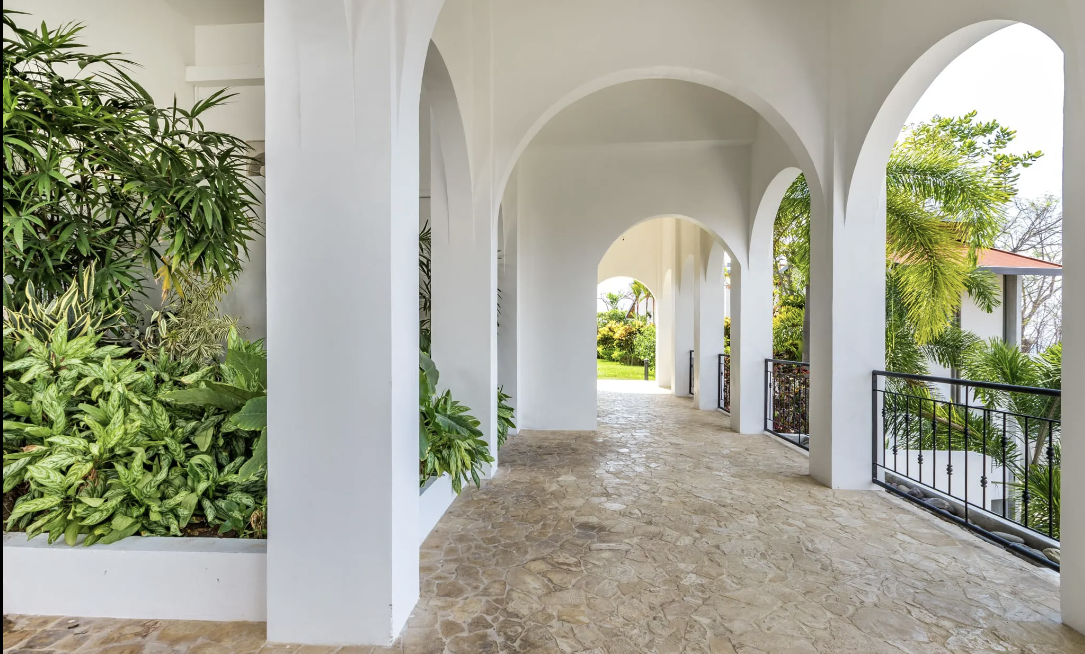 7 bed Single Family Homes For Sale in Jaco, Puntarenas - thumb 22