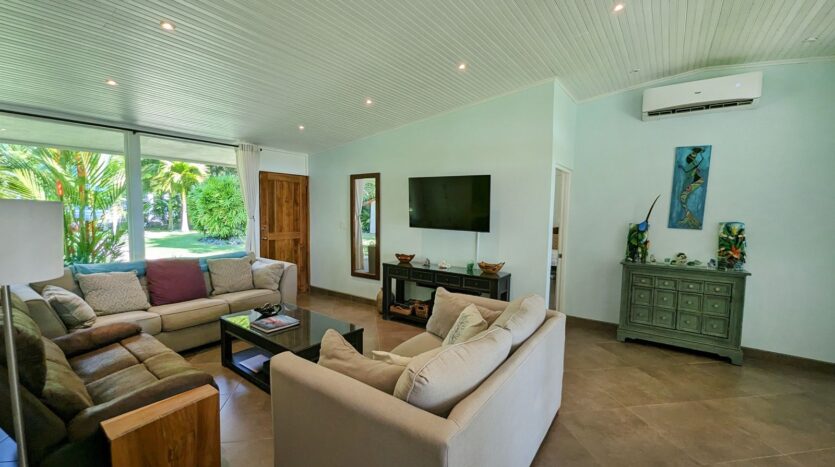 3 bed Single Family Homes For Sale in Jaco, Puntarenas - thumb 4