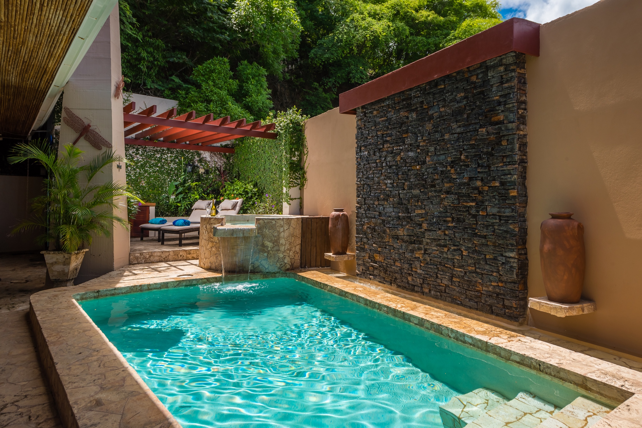 5 bed Single Family Homes For Sale in Playa Flamingo, Guanacaste - thumb 17