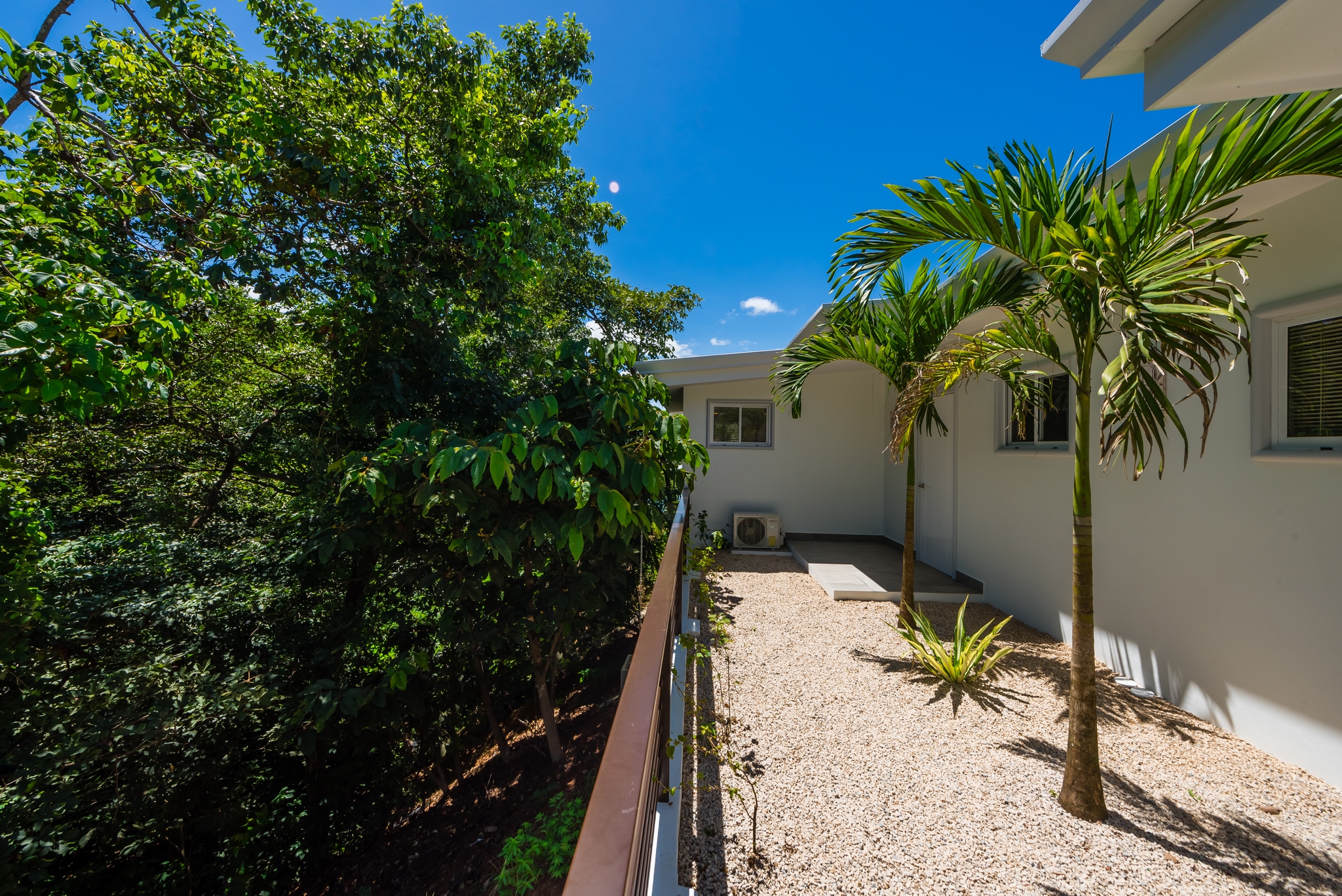 4 bed Single Family Homes For Sale in Playa Grande, Guanacaste - thumb 7