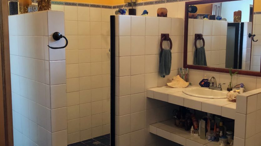 5 bed Single Family Homes For Sale in Jaco, Puntarenas - thumb 4