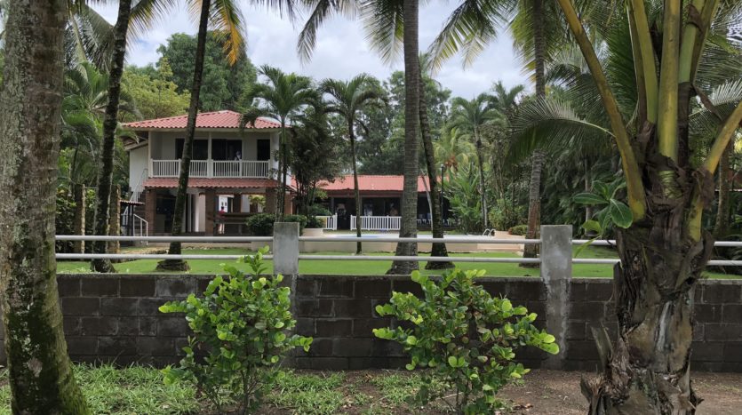 5 bed Single Family Homes For Sale in Jaco, Puntarenas - thumb 10