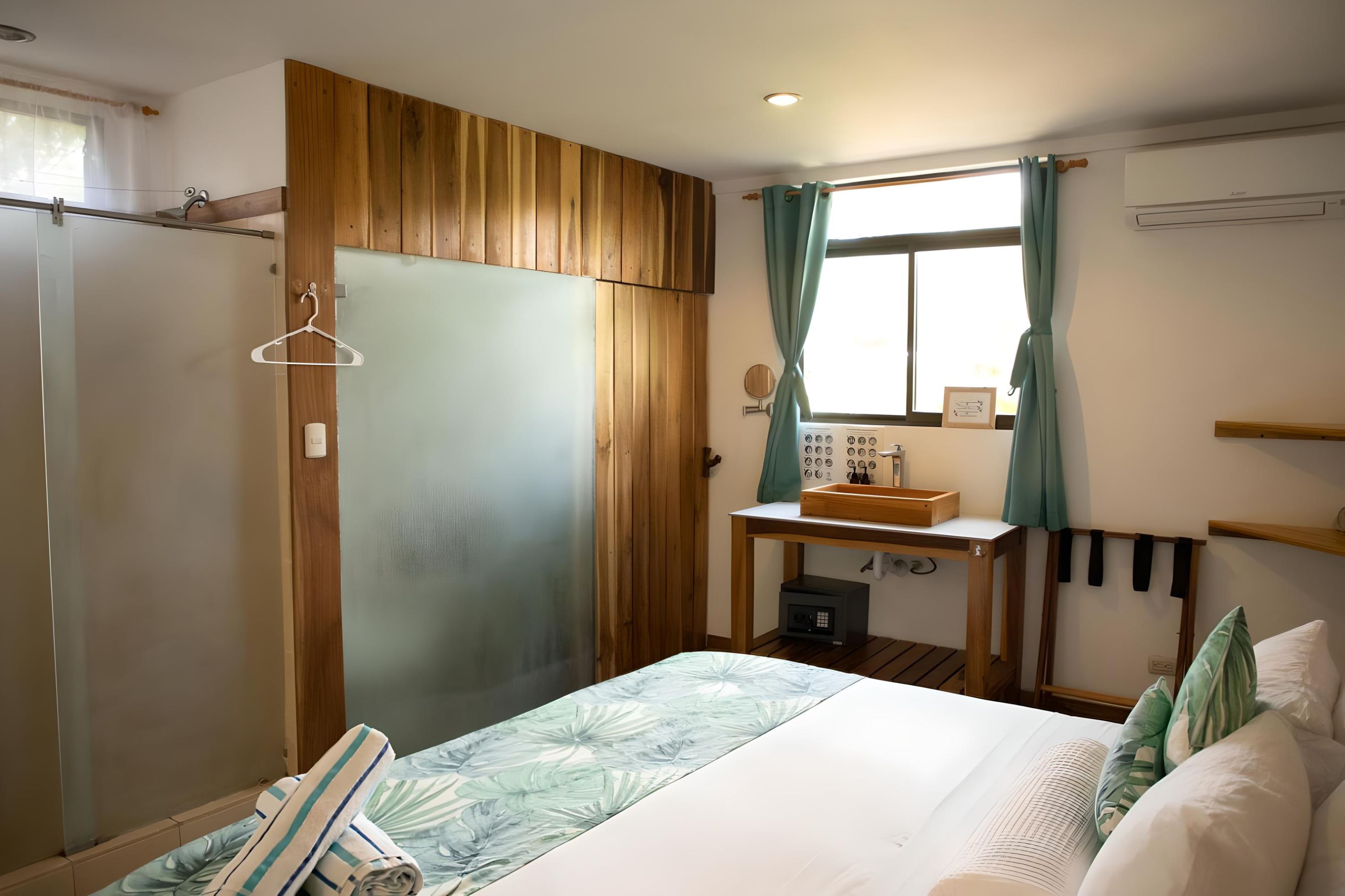 16 bed Hotel / Leisure For Sale in Avellanas, Guanacaste - thumb 5