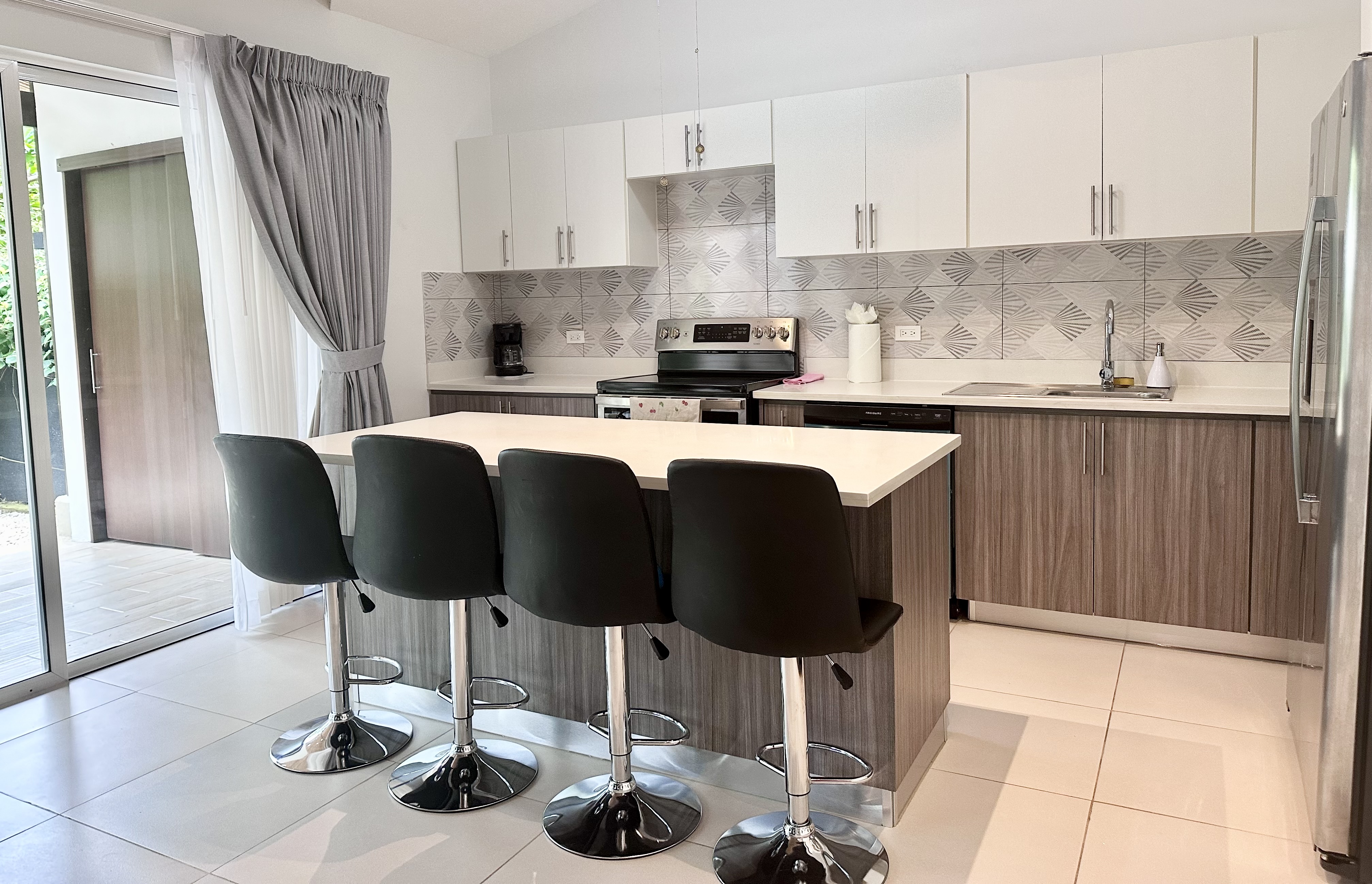 3 bed Condo For Sale in Jaco, Puntarenas - thumb 5