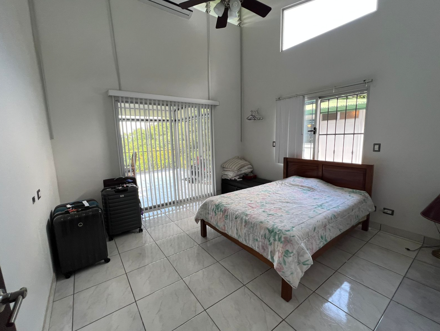 4 bed Single Family Homes For Sale in Orotina, Alajuela - thumb 10