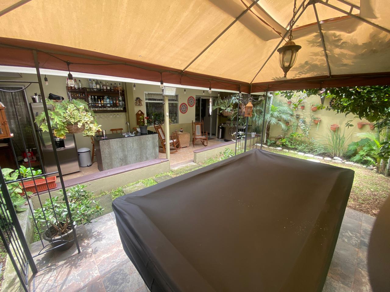 4 bed Single Family Homes For Sale in Curridabat, San Jose - thumb 8