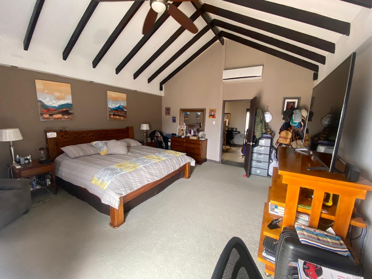 4 bed Single Family Homes For Sale in Curridabat, San Jose - thumb 13