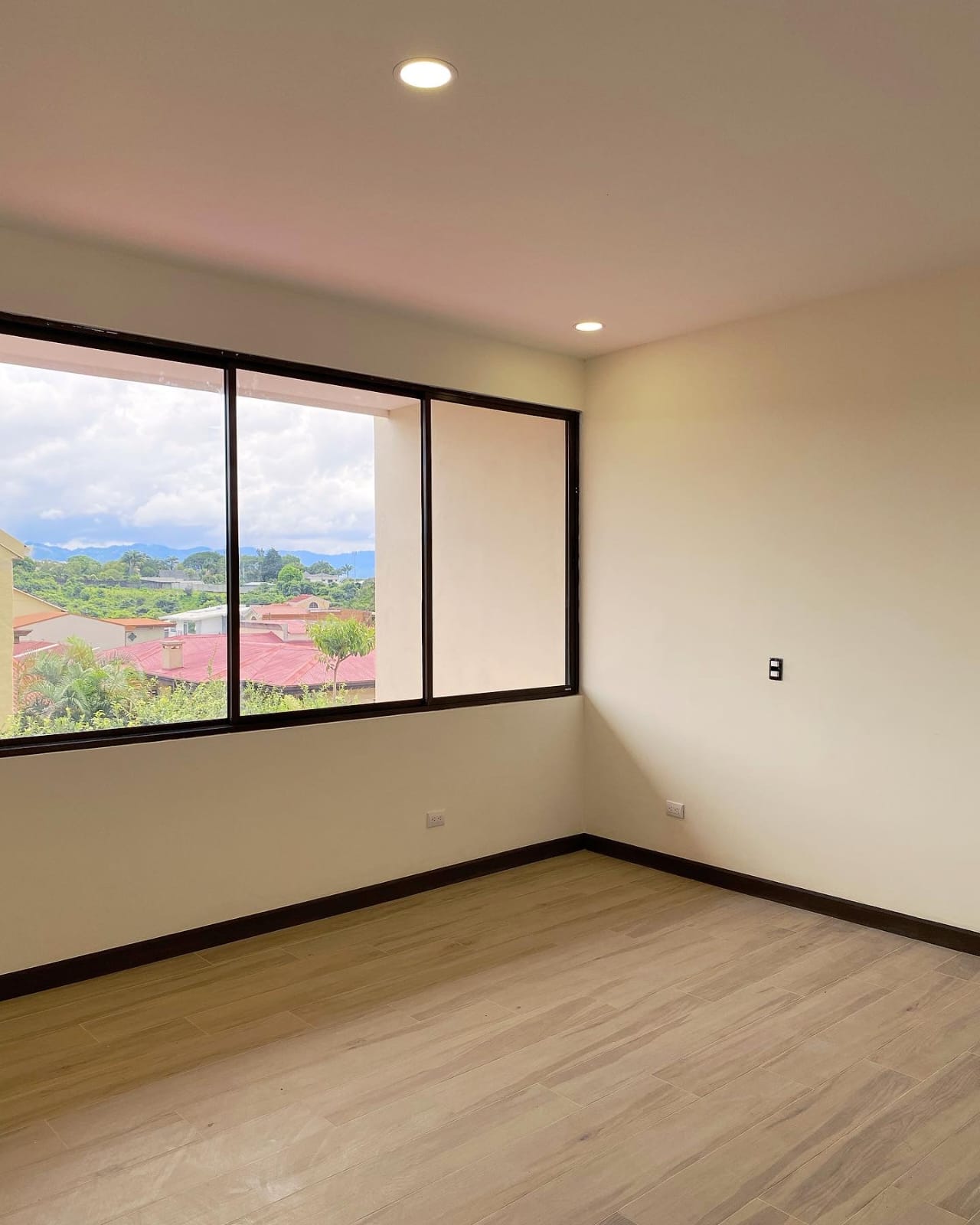 4 bed Single Family Homes For Rent in Curridabat, San Jose - thumb 9