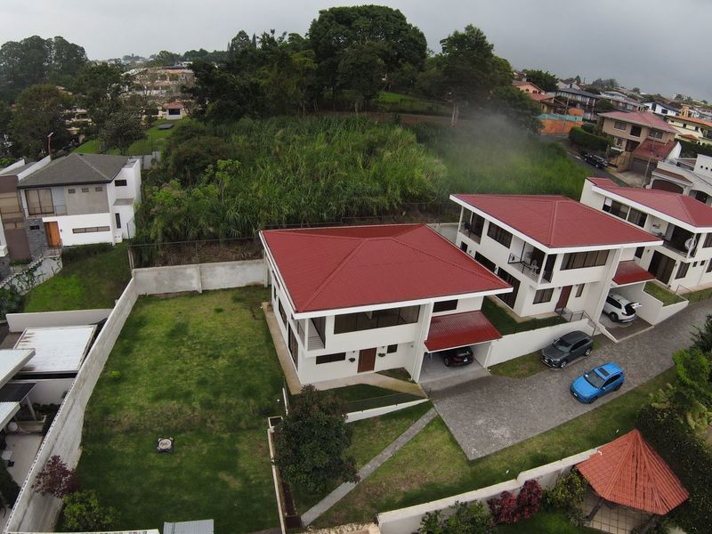 4 bed Single Family Homes For Rent in Curridabat, San Jose - thumb 17