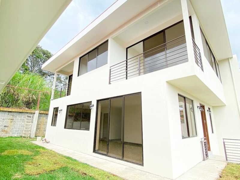 4 bed Single Family Homes For Rent in Curridabat, San Jose - thumb 3