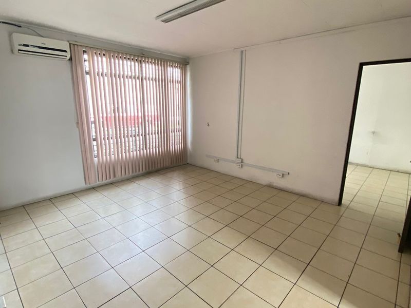 4 bed Commercial For Rent in San Jose, San Jose - thumb 3
