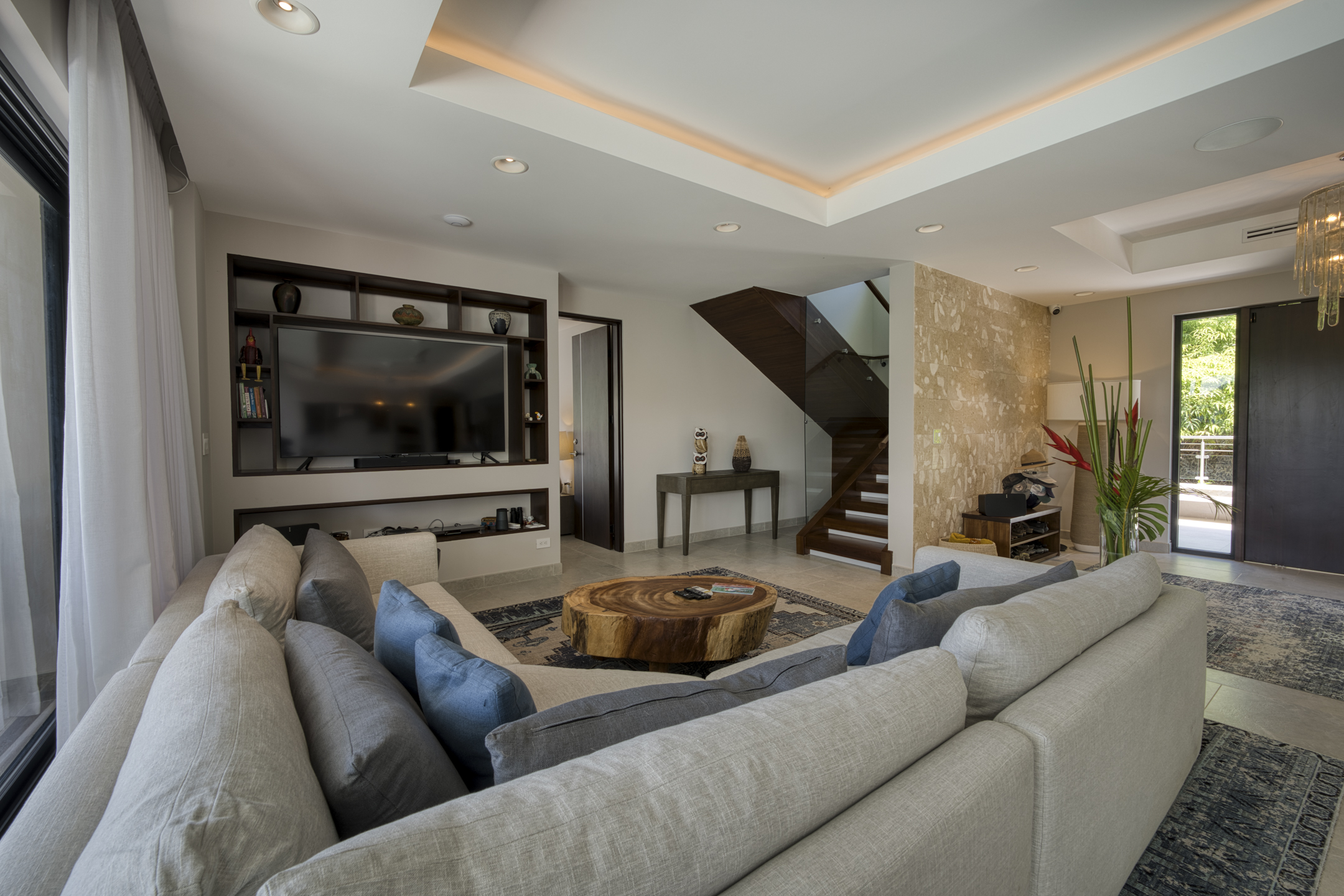 4 bed Single Family Homes For Sale in Dominical, Puntarenas - thumb 15