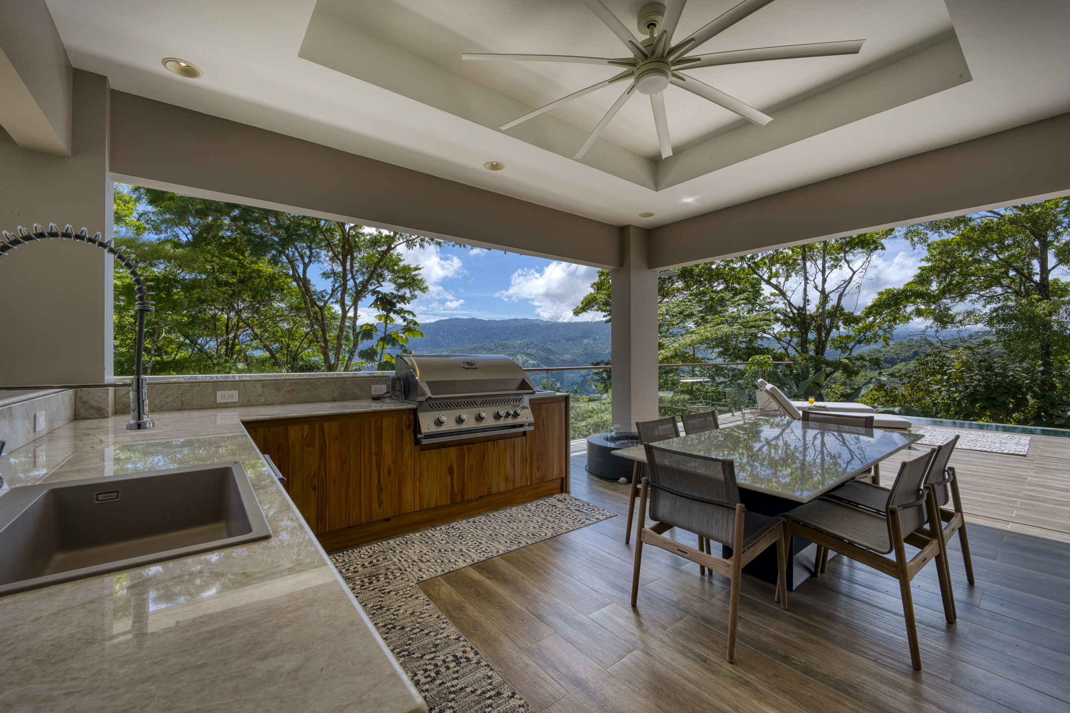 4 bed Single Family Homes For Sale in Dominical, Puntarenas - thumb 18