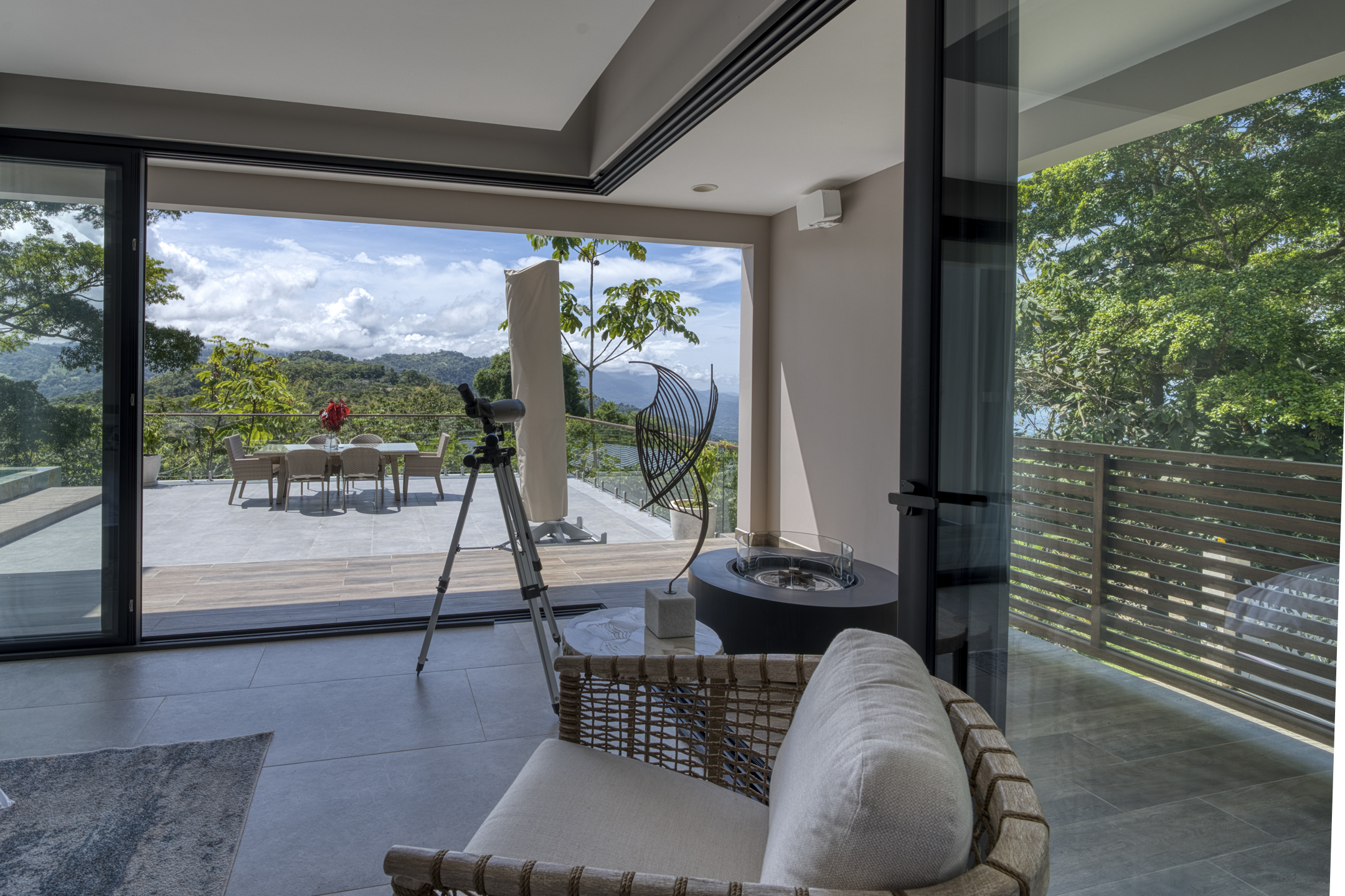 4 bed Single Family Homes For Sale in Dominical, Puntarenas - thumb 21