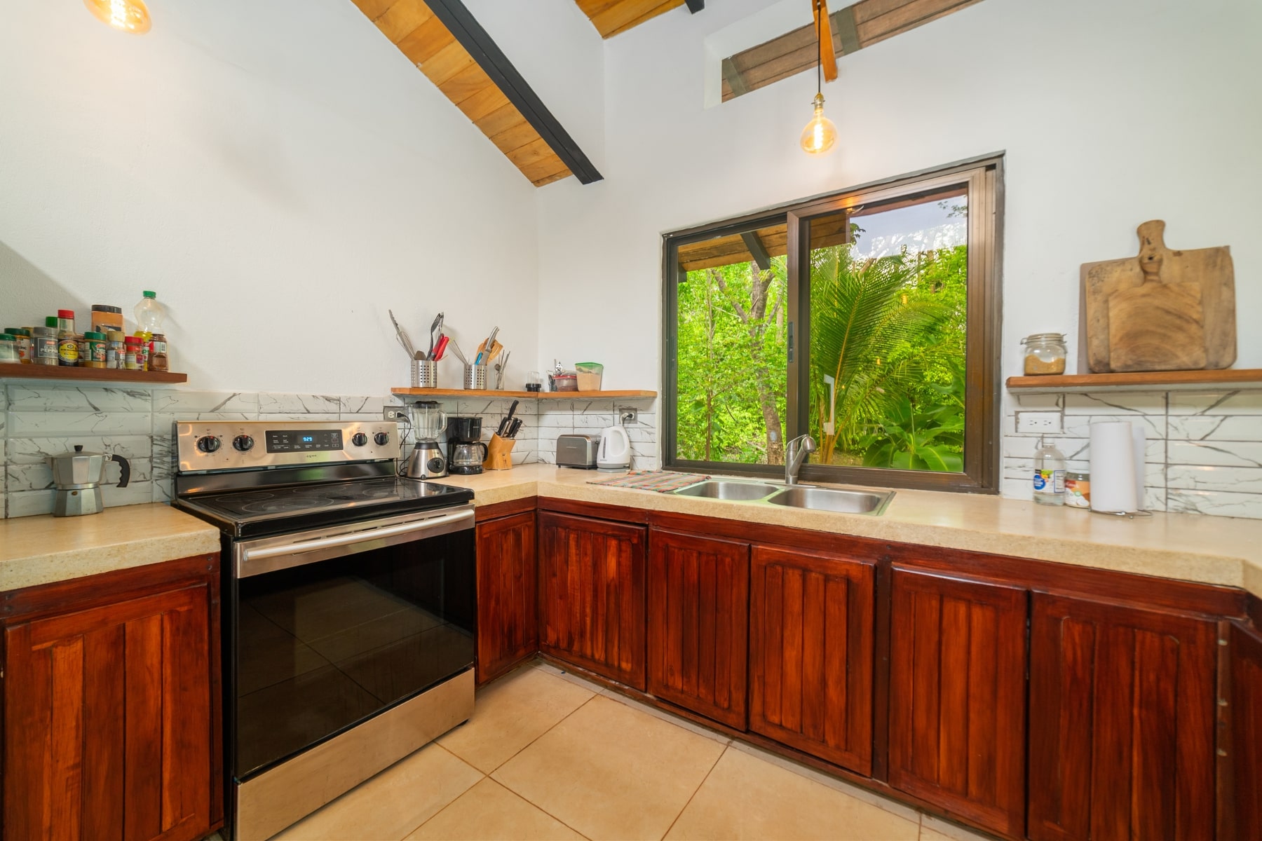 3 bed Single Family Homes For Sale in Junquillal, Guanacaste - thumb 14