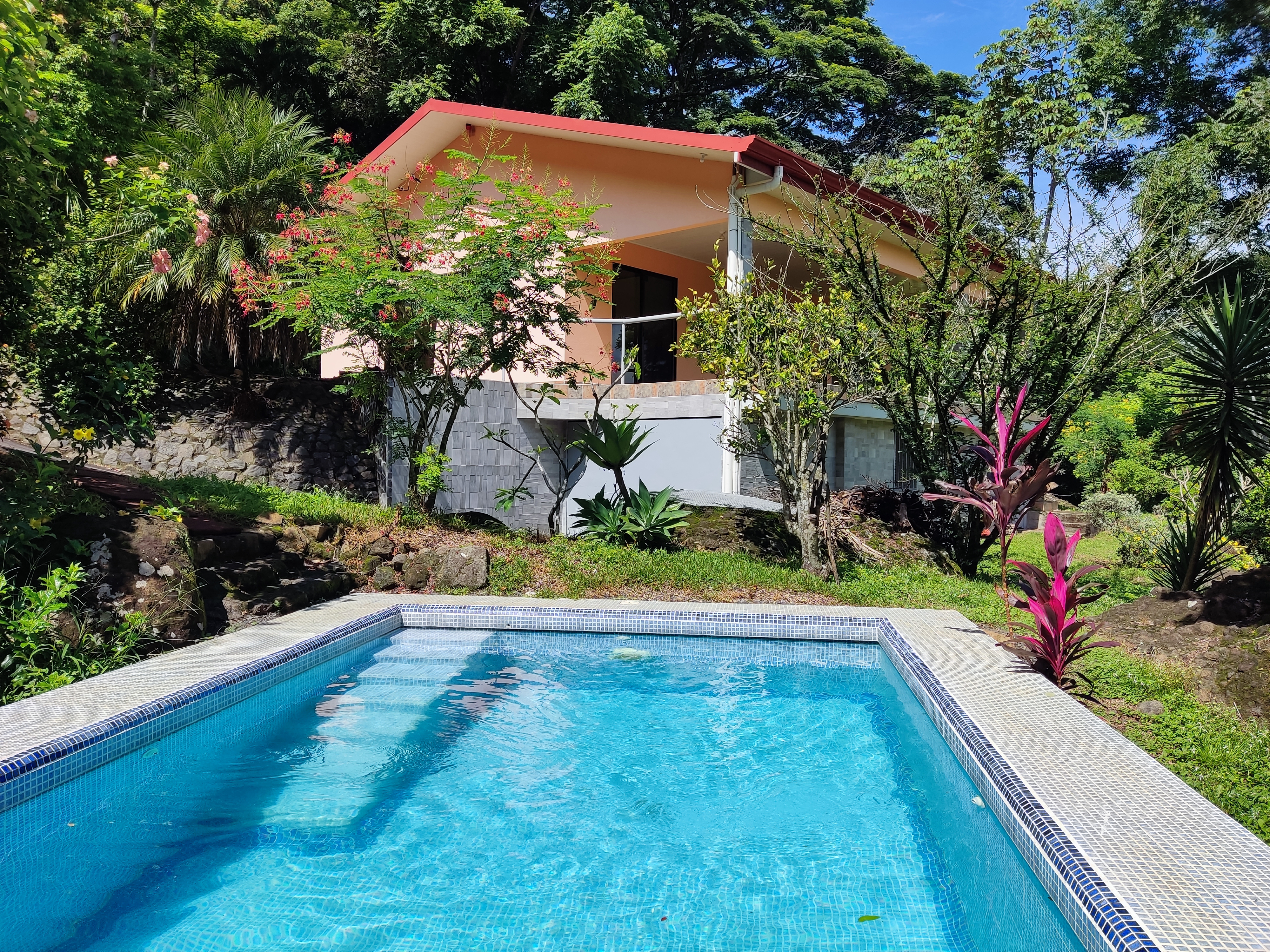 2 bed Single Family Homes For Sale in Atenas, Alajuela - thumb 1