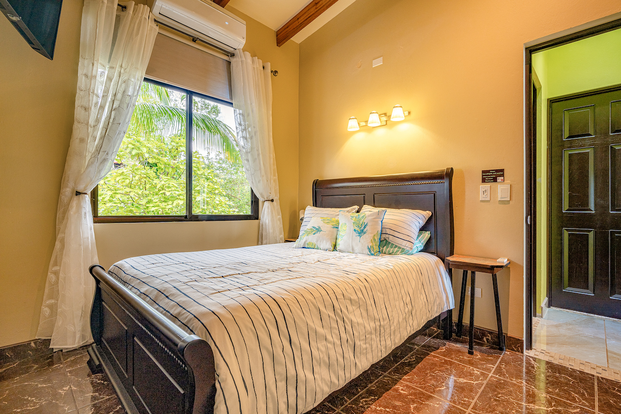 4 bed Single Family Homes For Sale in Ojochal, Puntarenas - thumb 30