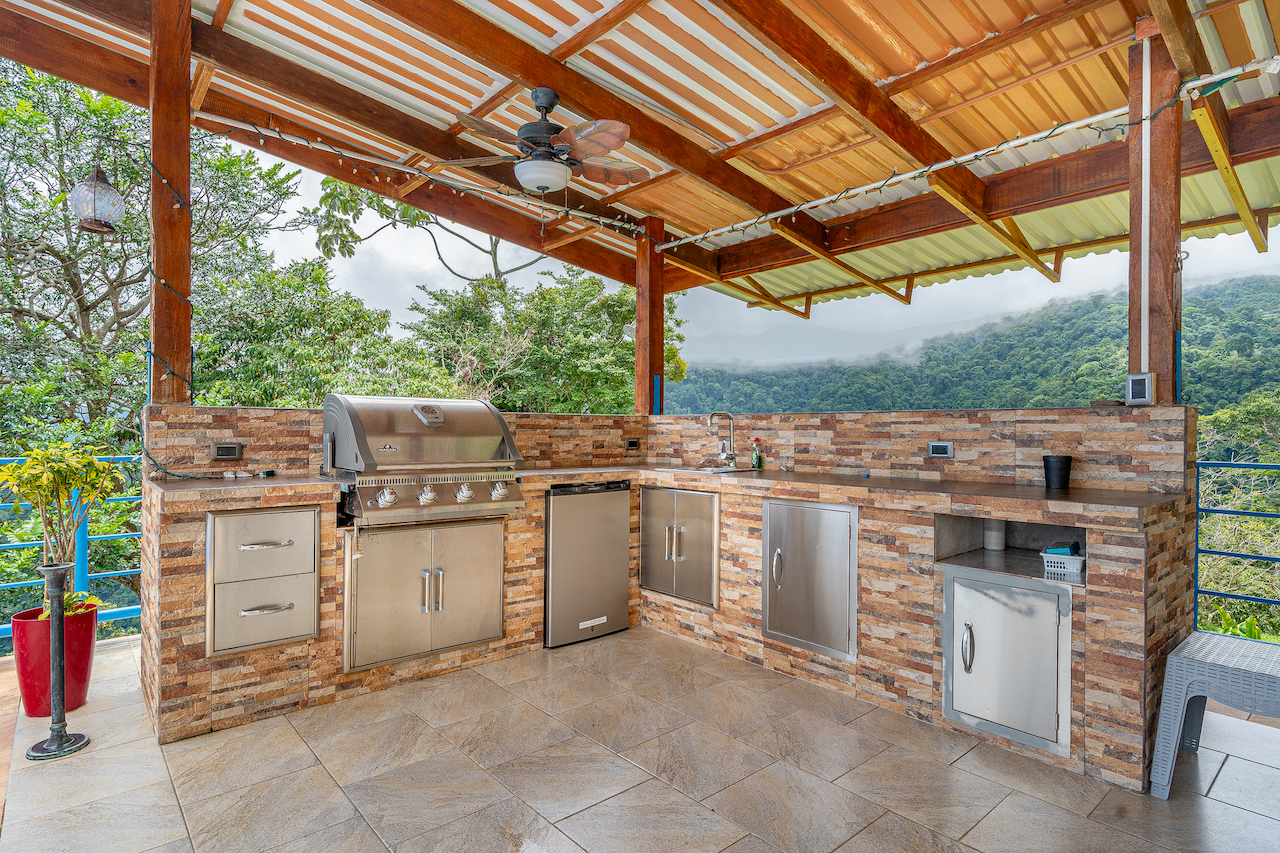 4 bed Single Family Homes For Sale in Ojochal, Puntarenas - thumb 15