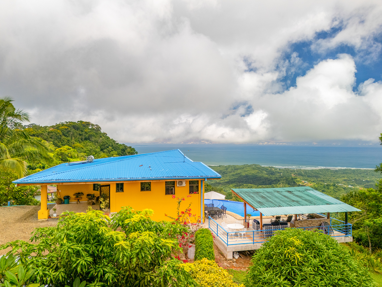 4 bed Single Family Homes For Sale in Ojochal, Puntarenas - thumb 5