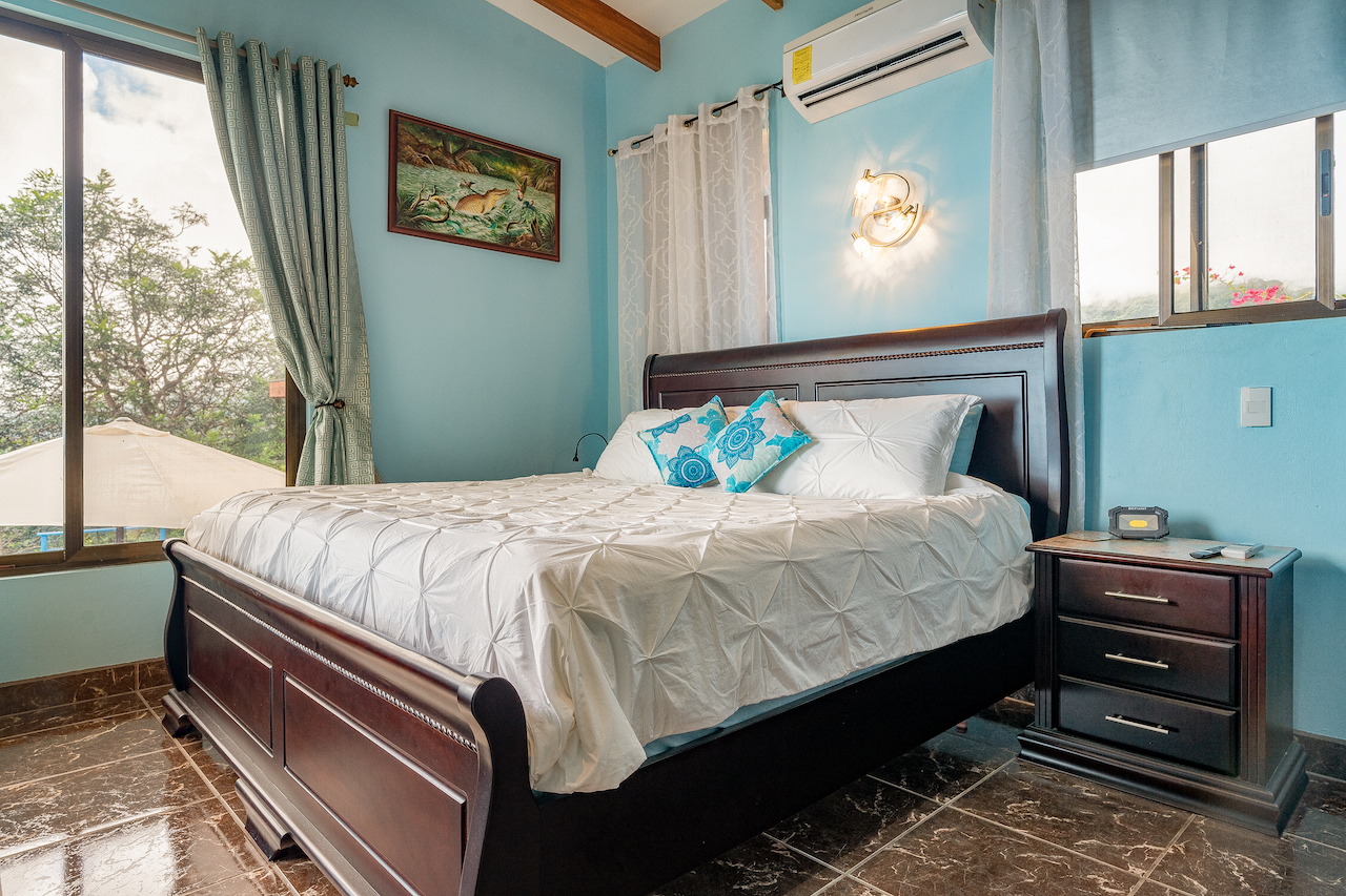 4 bed Single Family Homes For Sale in Ojochal, Puntarenas - thumb 29