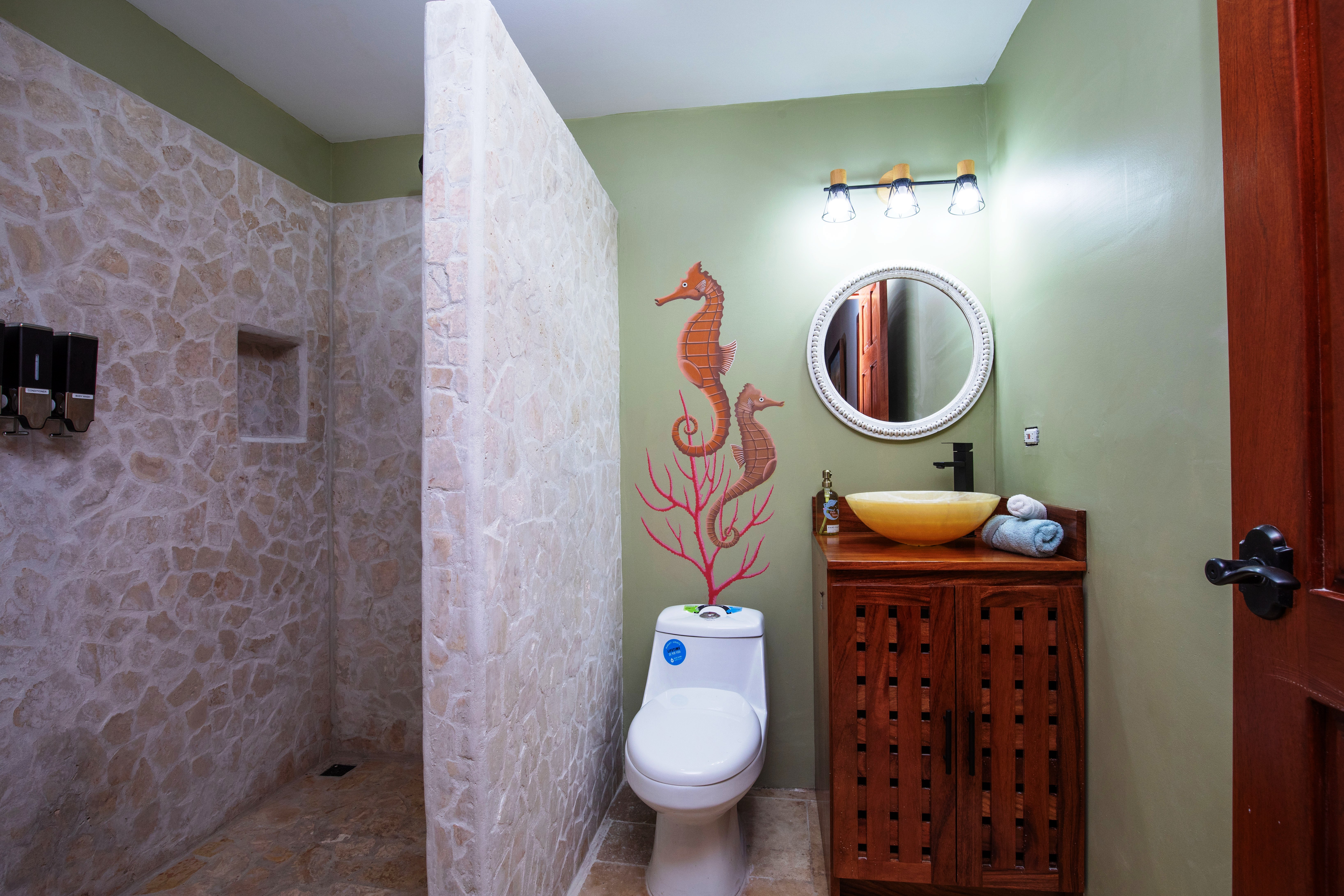 4 bed Single Family Homes For Sale in Dominical, Puntarenas - thumb 26