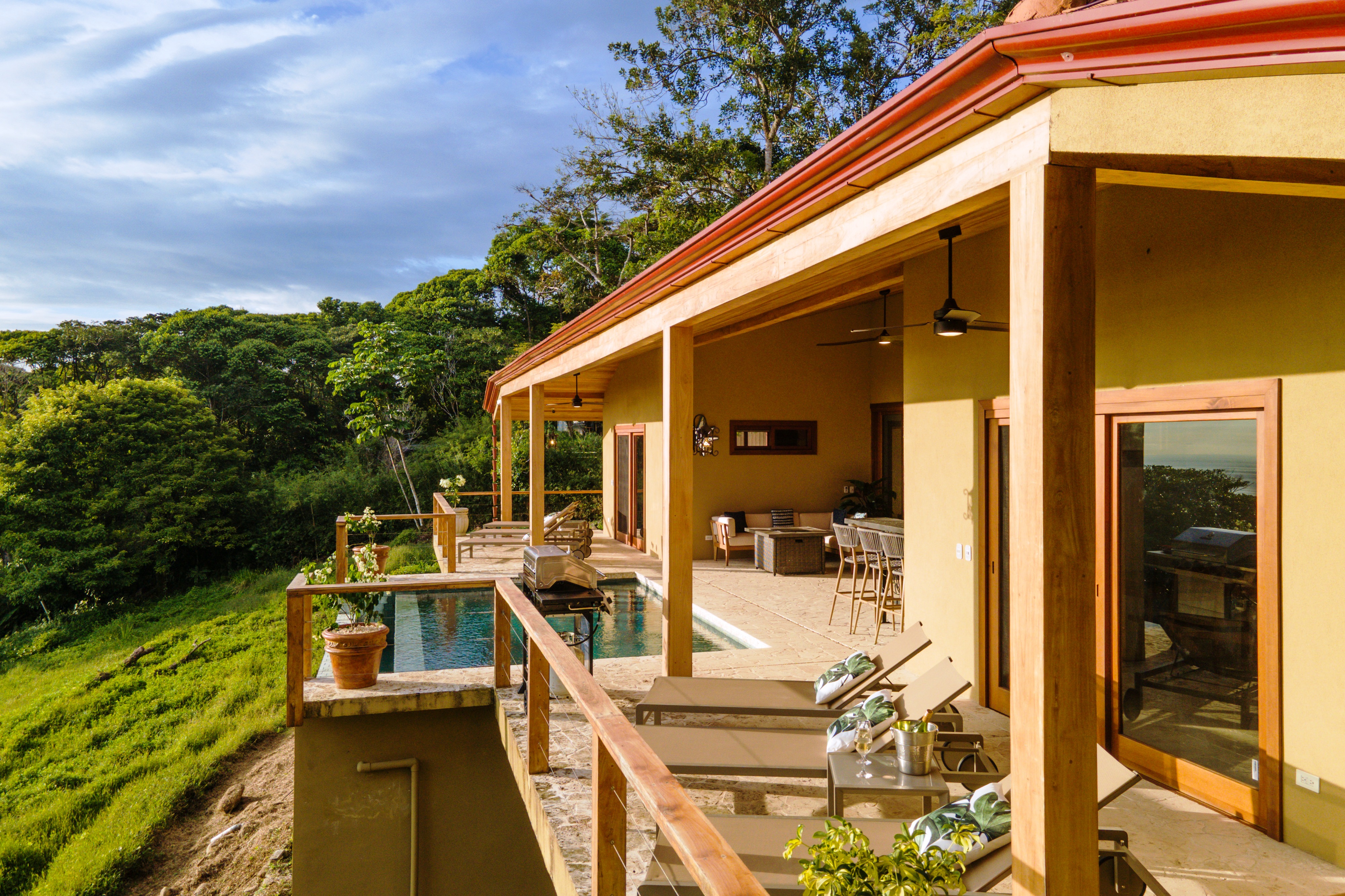 4 bed Single Family Homes For Sale in Dominical, Puntarenas - thumb 6