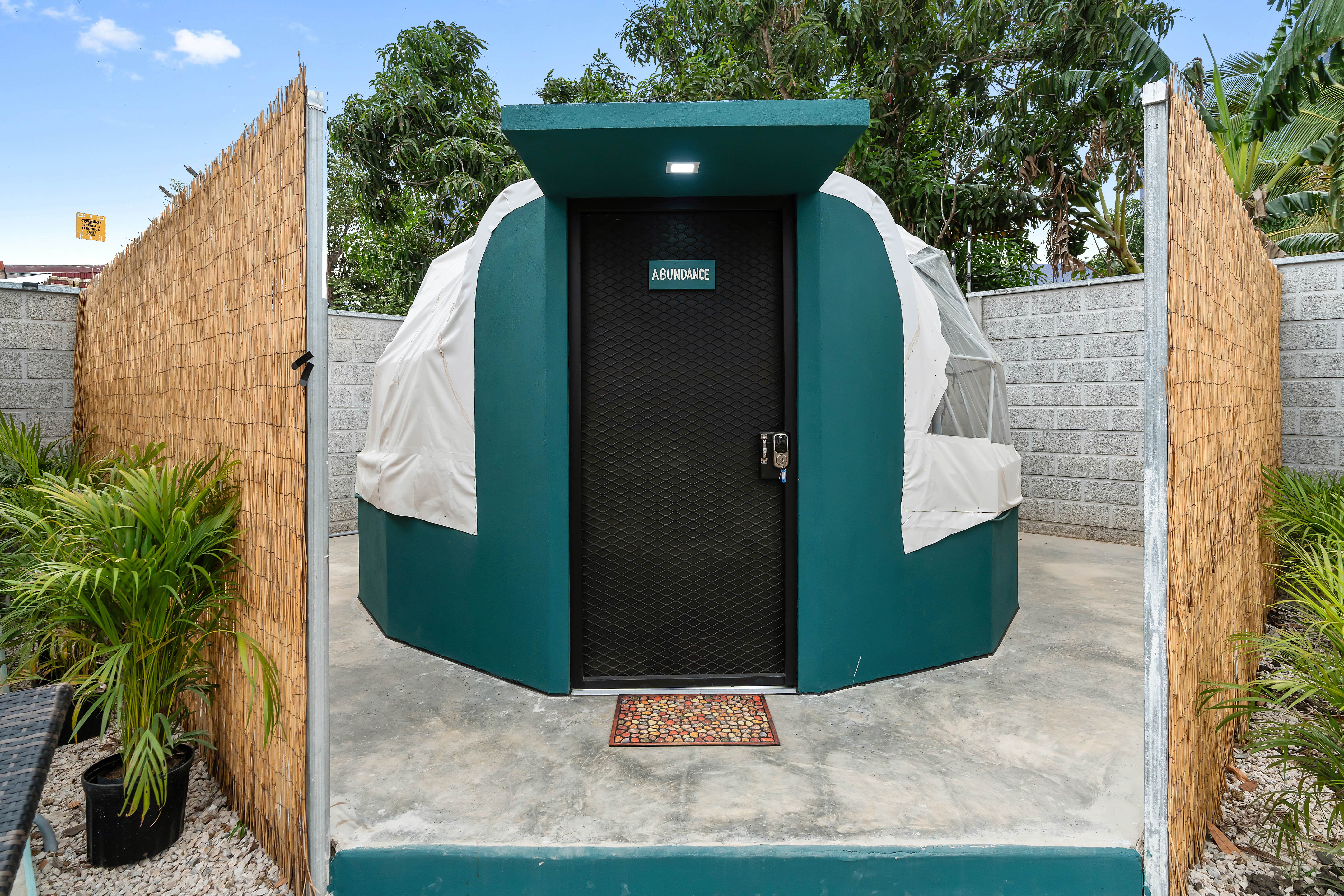 4 bed Commercial For Sale in Tamarindo, Guanacaste - thumb 4