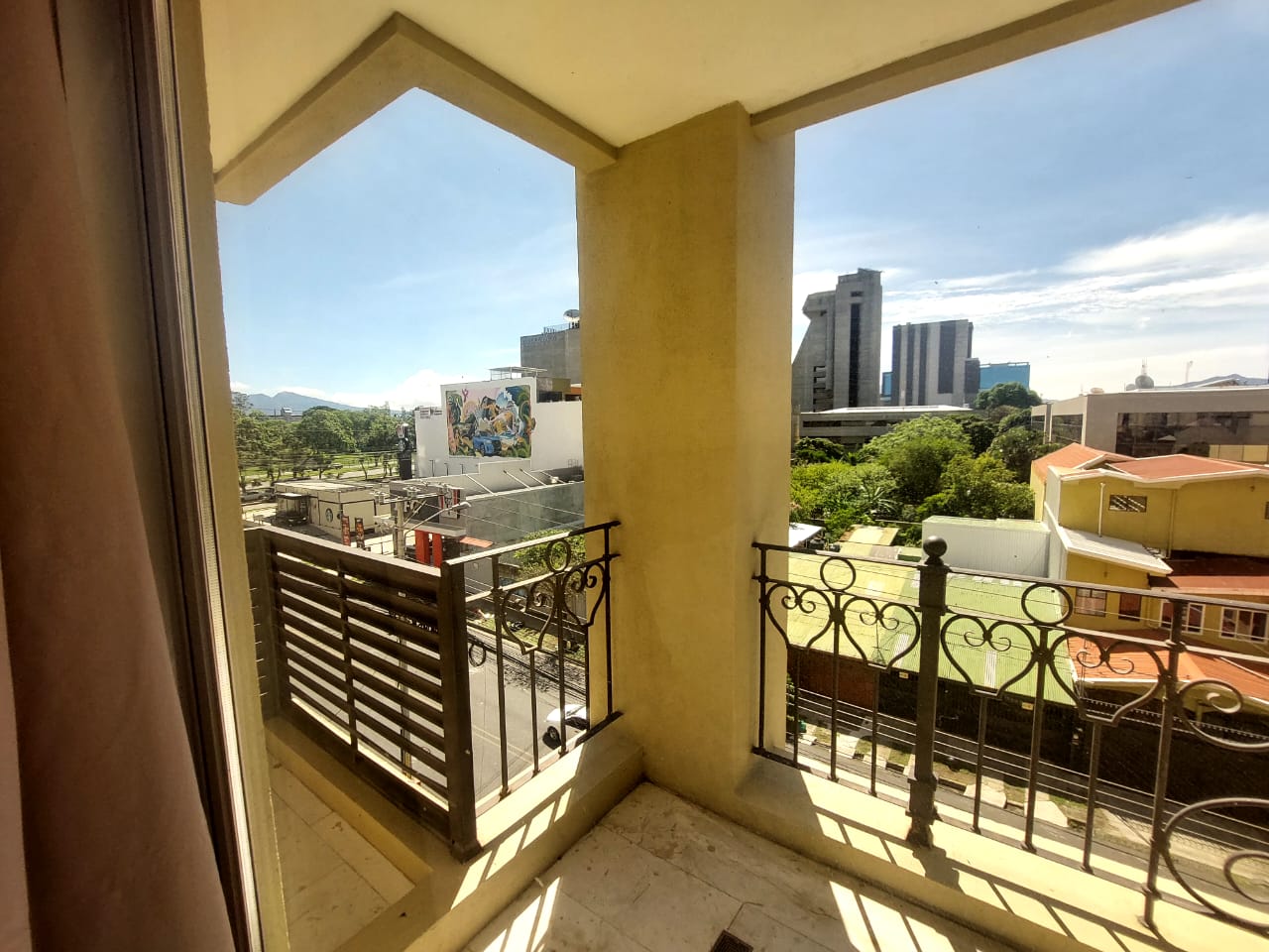 1 bed Apartment For Rent in La Sabana, San Jose - thumb 2