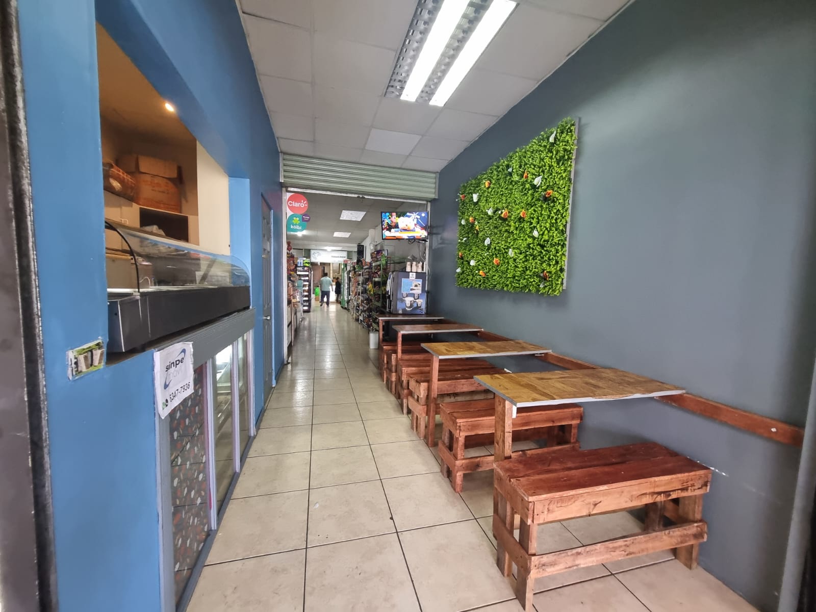 7 bed Commercial For Sale in Occidental, Cartago - thumb 2